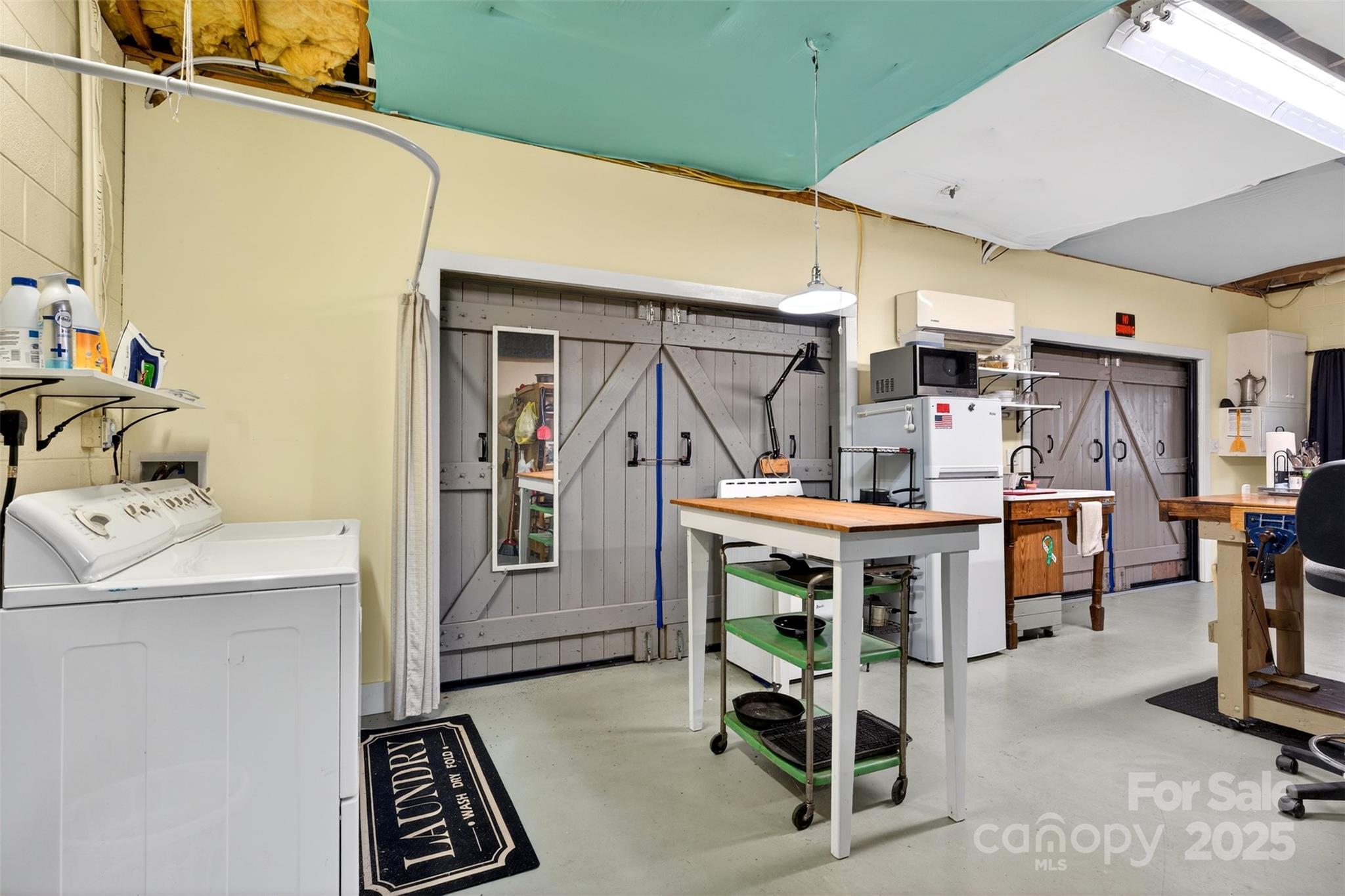 705 Hooper Creek Road