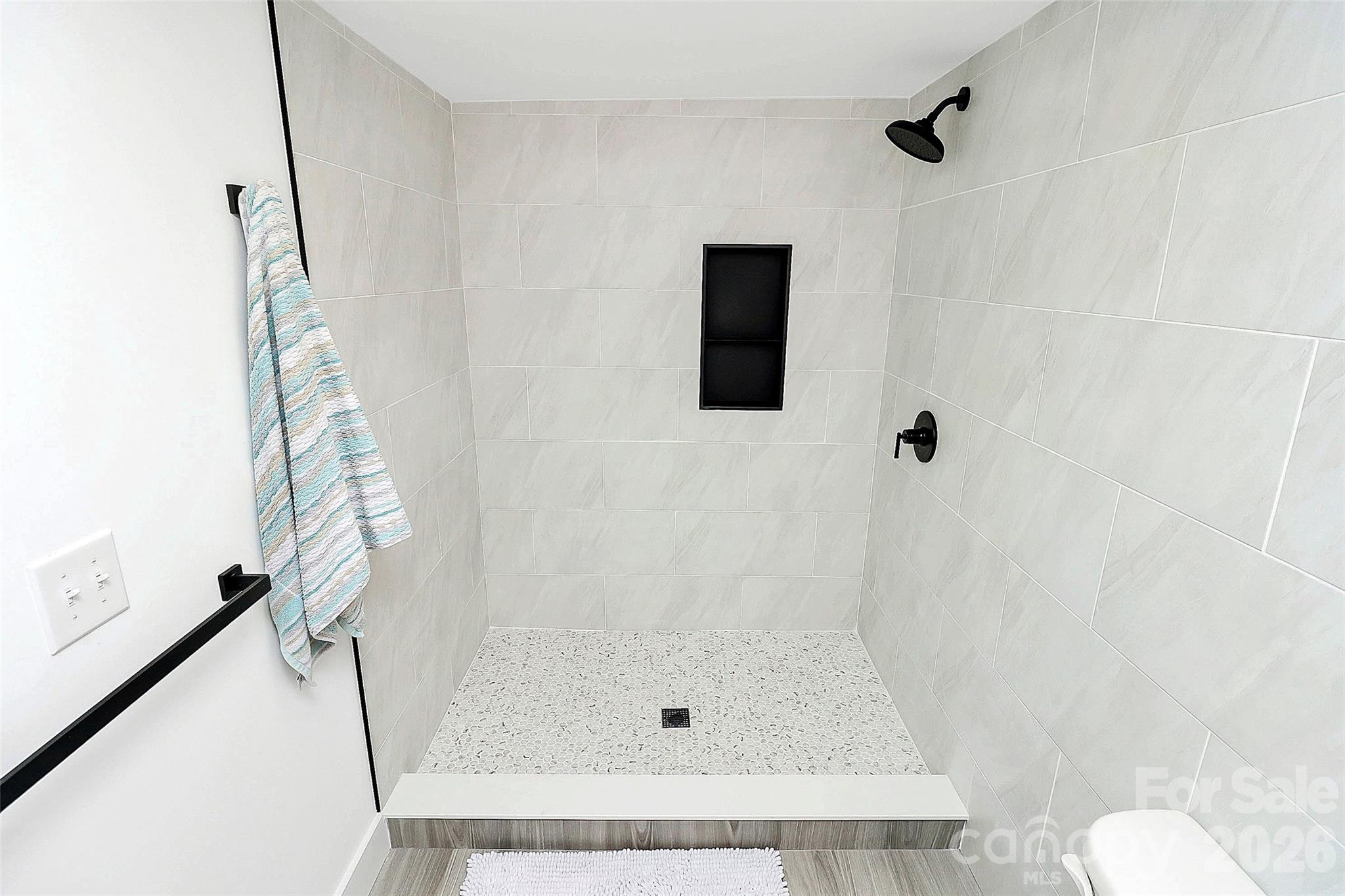 511 W Oakwood Avenue