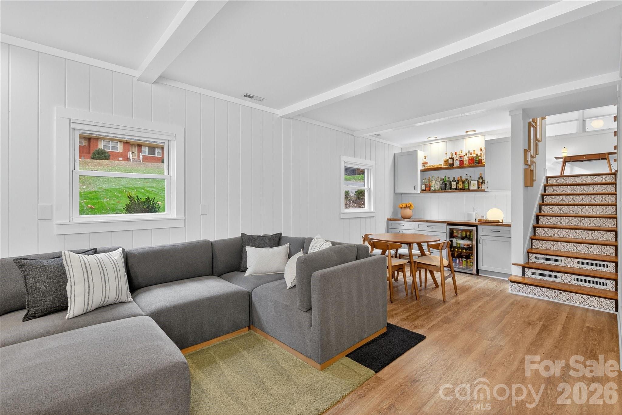 6431 Rosecrest Drive