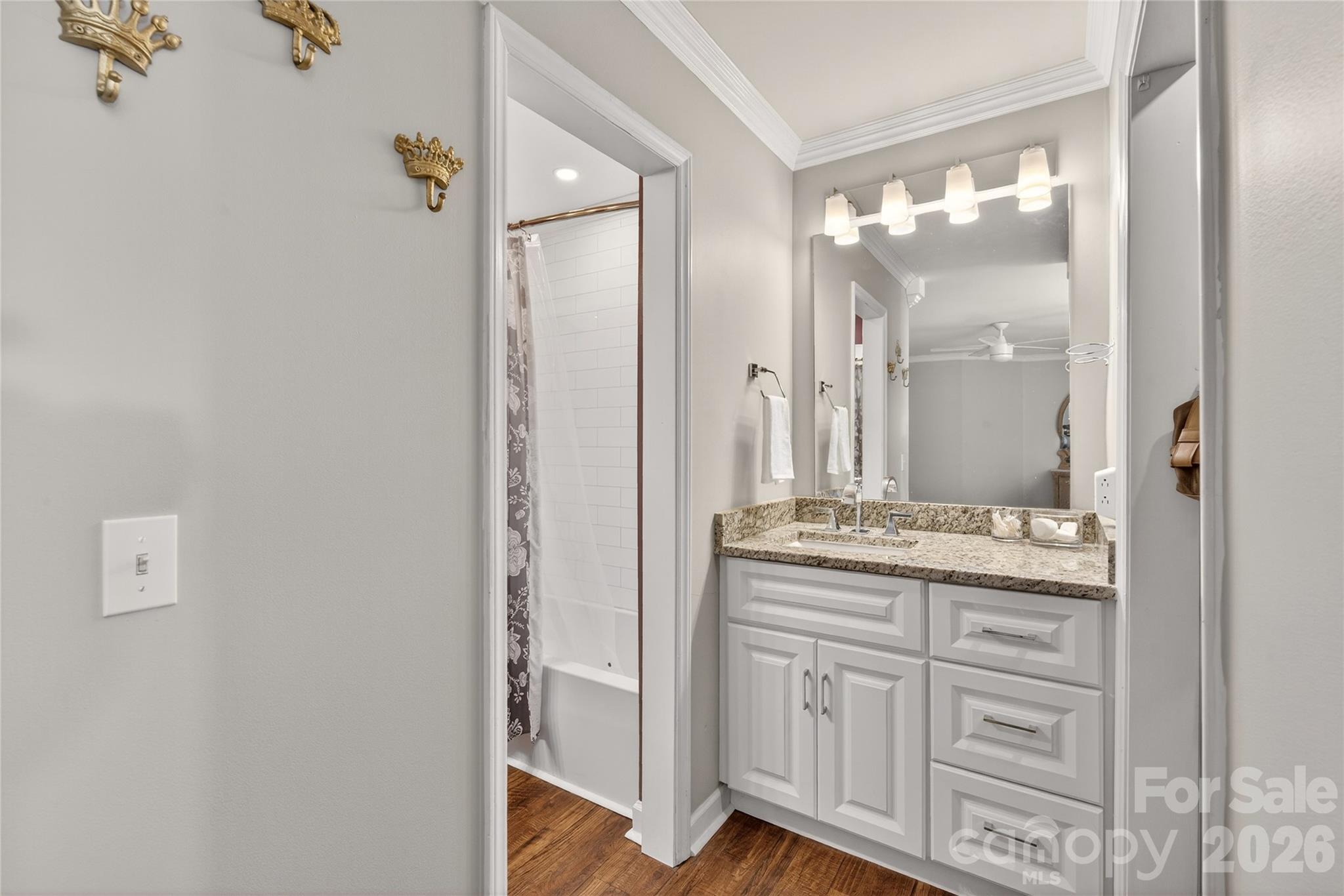 3805 Colony Crossing Drive