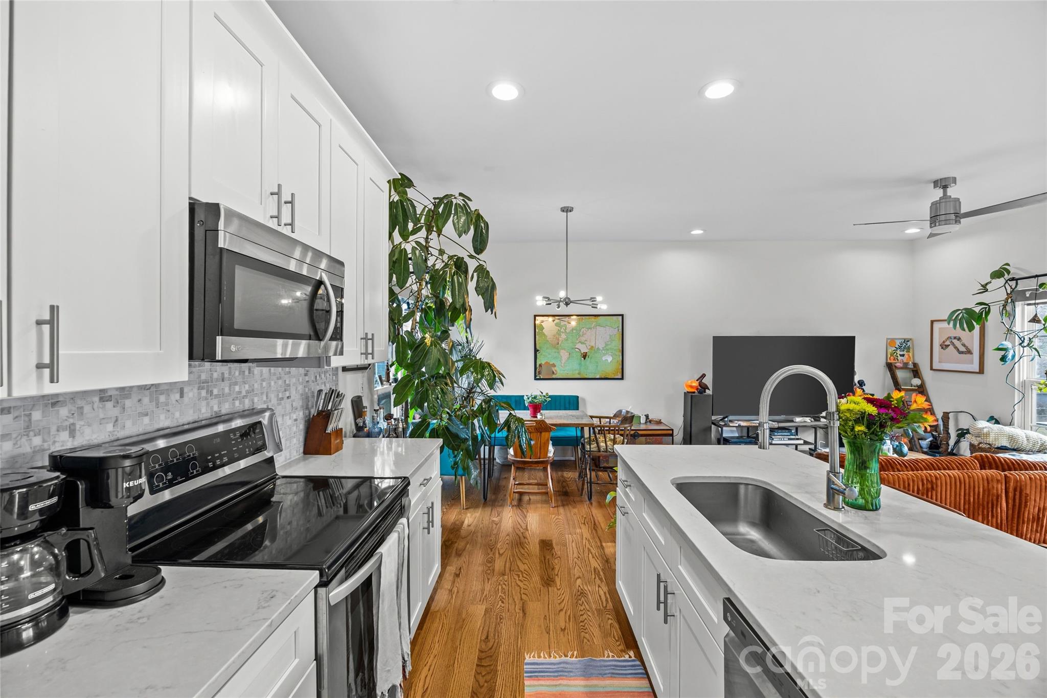 1108 N Alexander Street