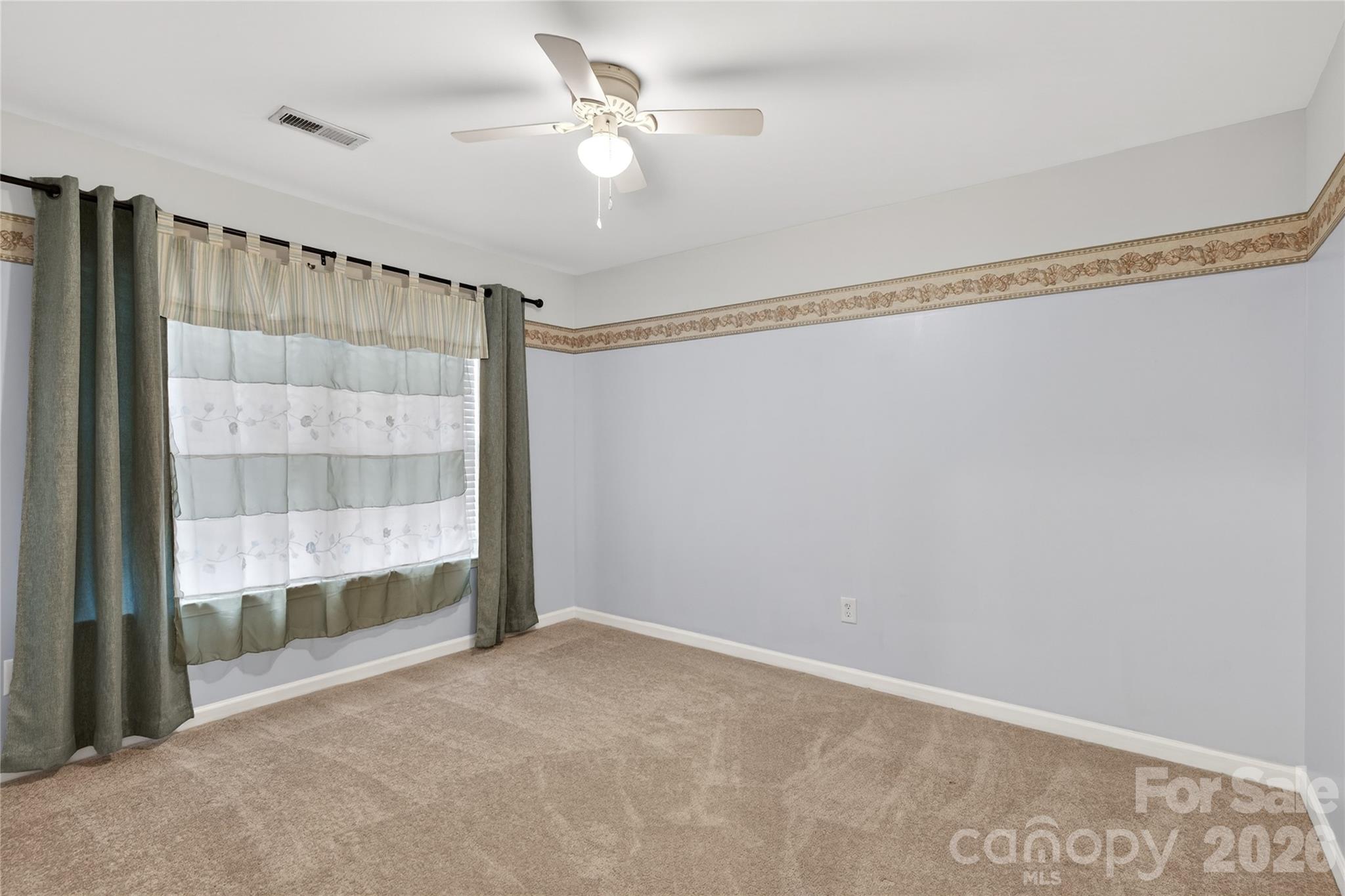 1913 Thorn Crest Drive