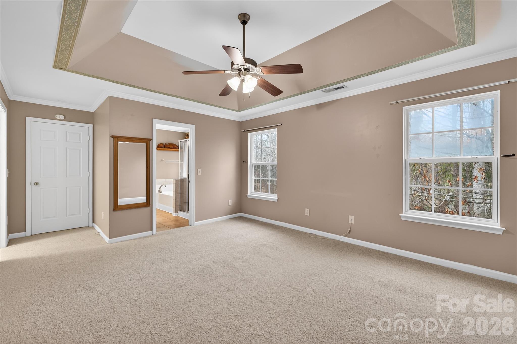 1913 Thorn Crest Drive