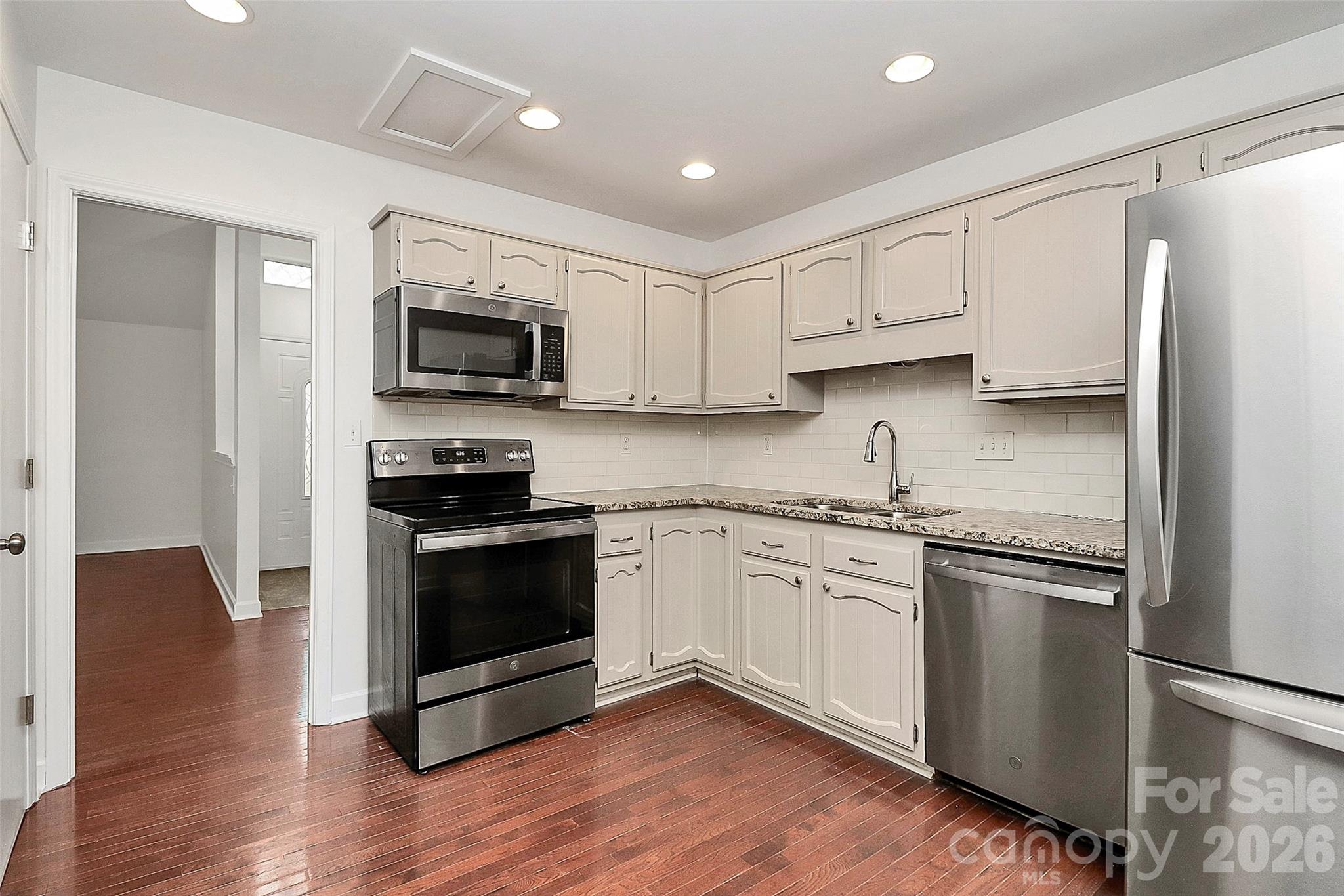 9421 Fairway Ridge Road