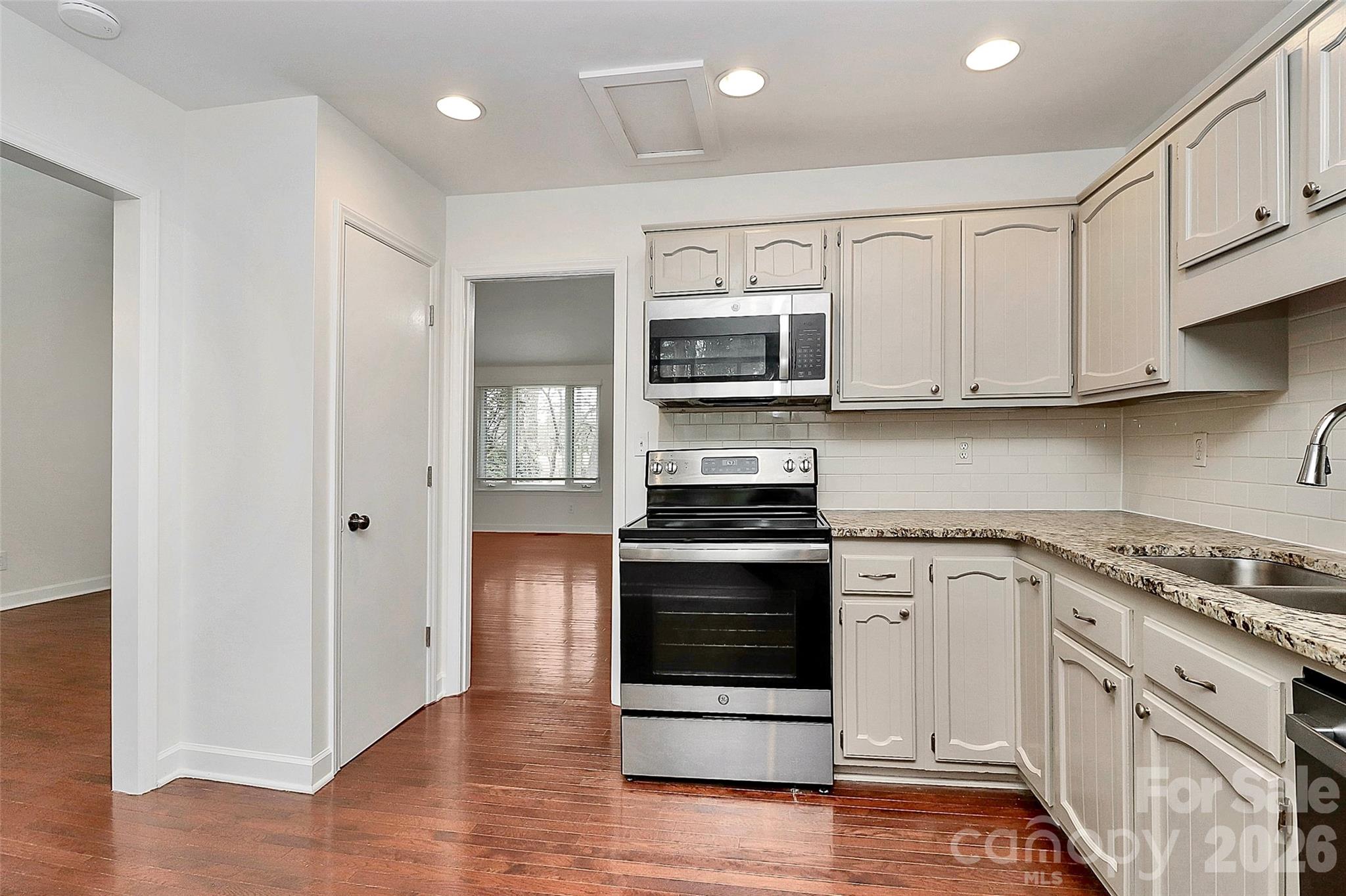 9421 Fairway Ridge Road