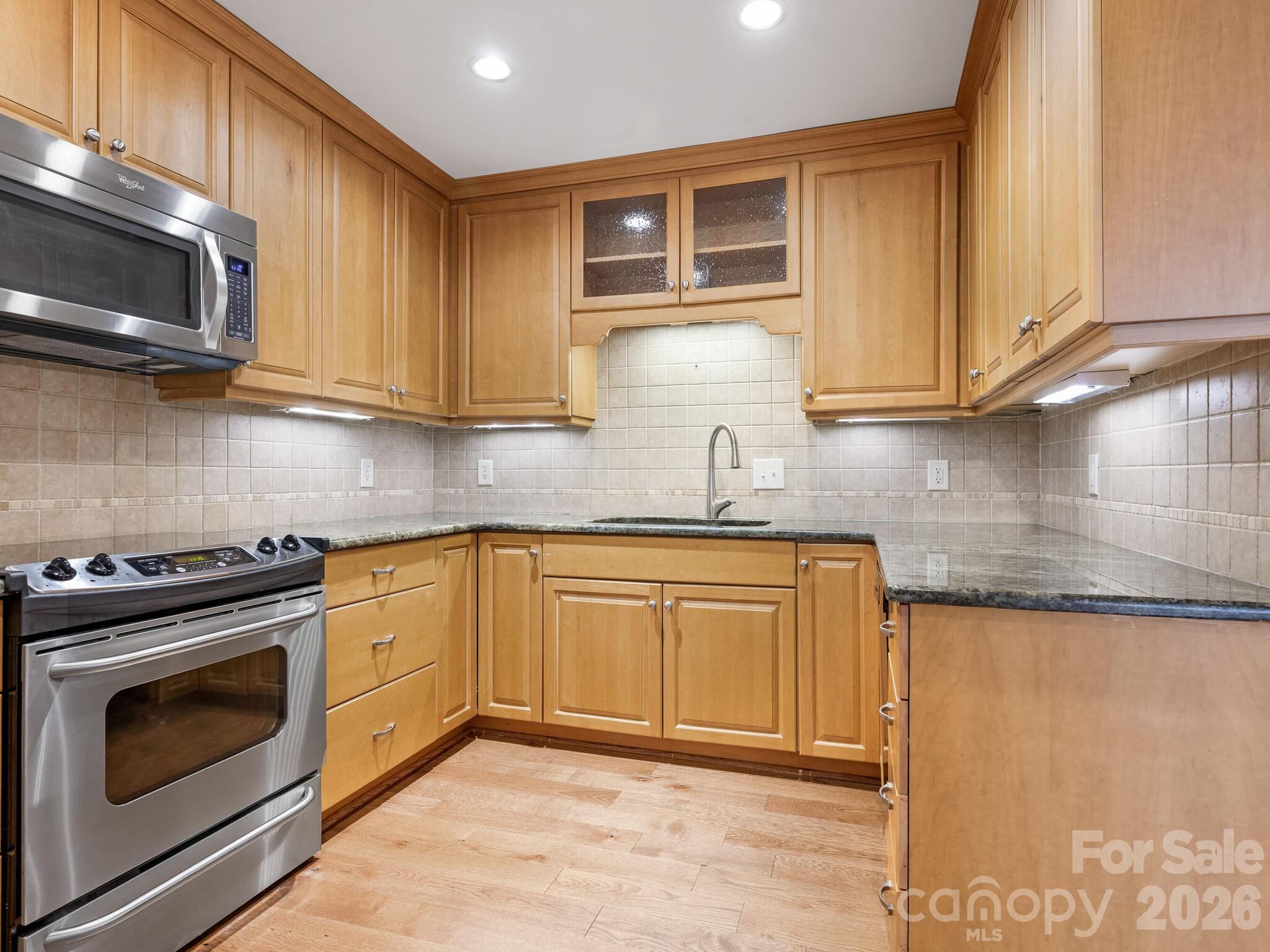 2222 Selwyn Avenue Unit: 507