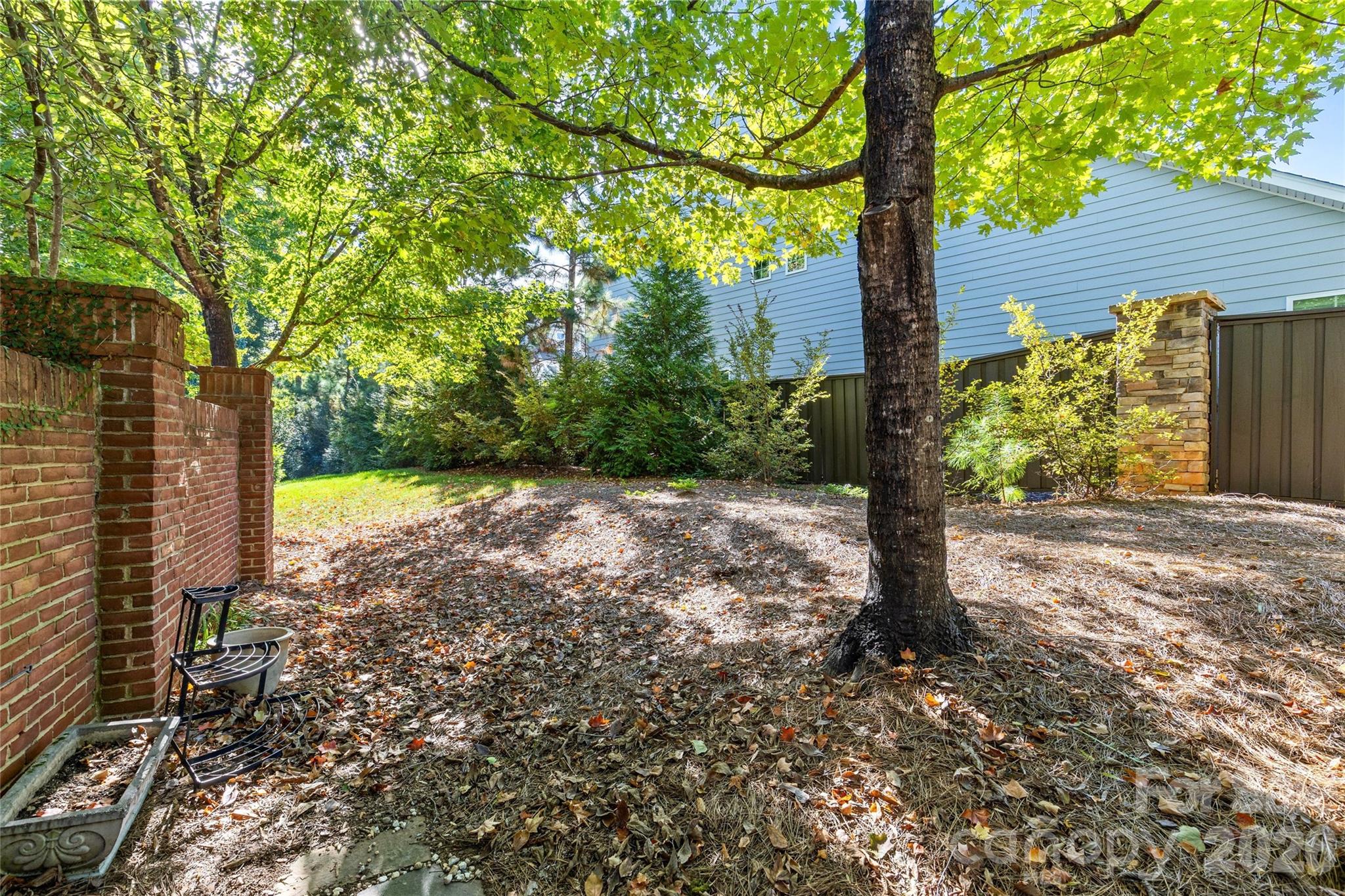 6029 Sharon Road