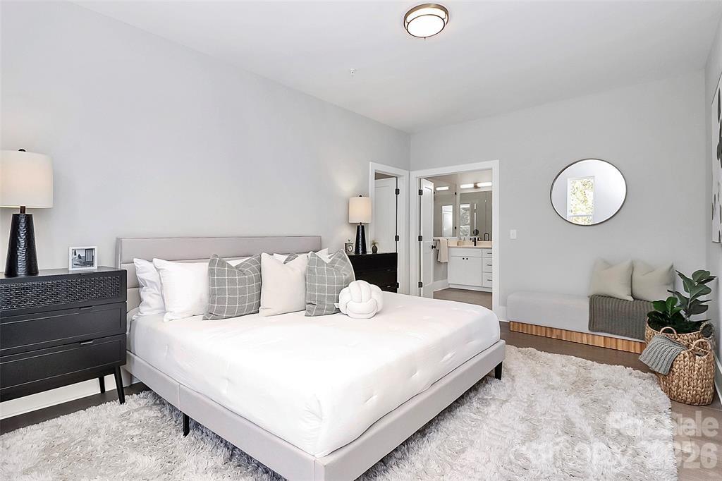 147 S Sycamore Street