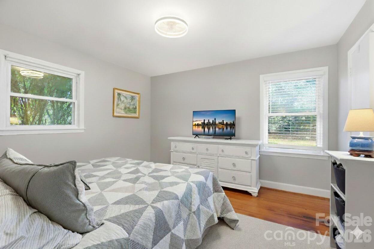 6814 Starcrest Drive