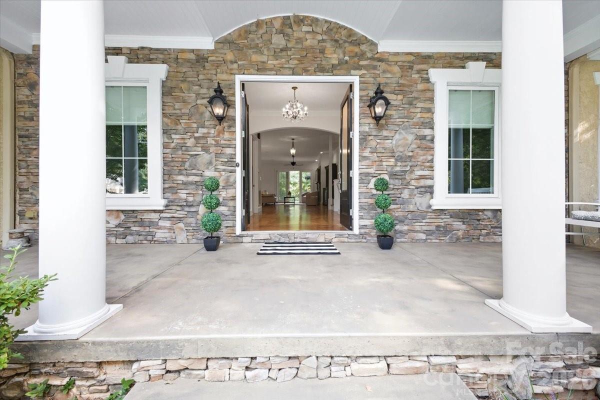 7967 Glen Abbey Circle