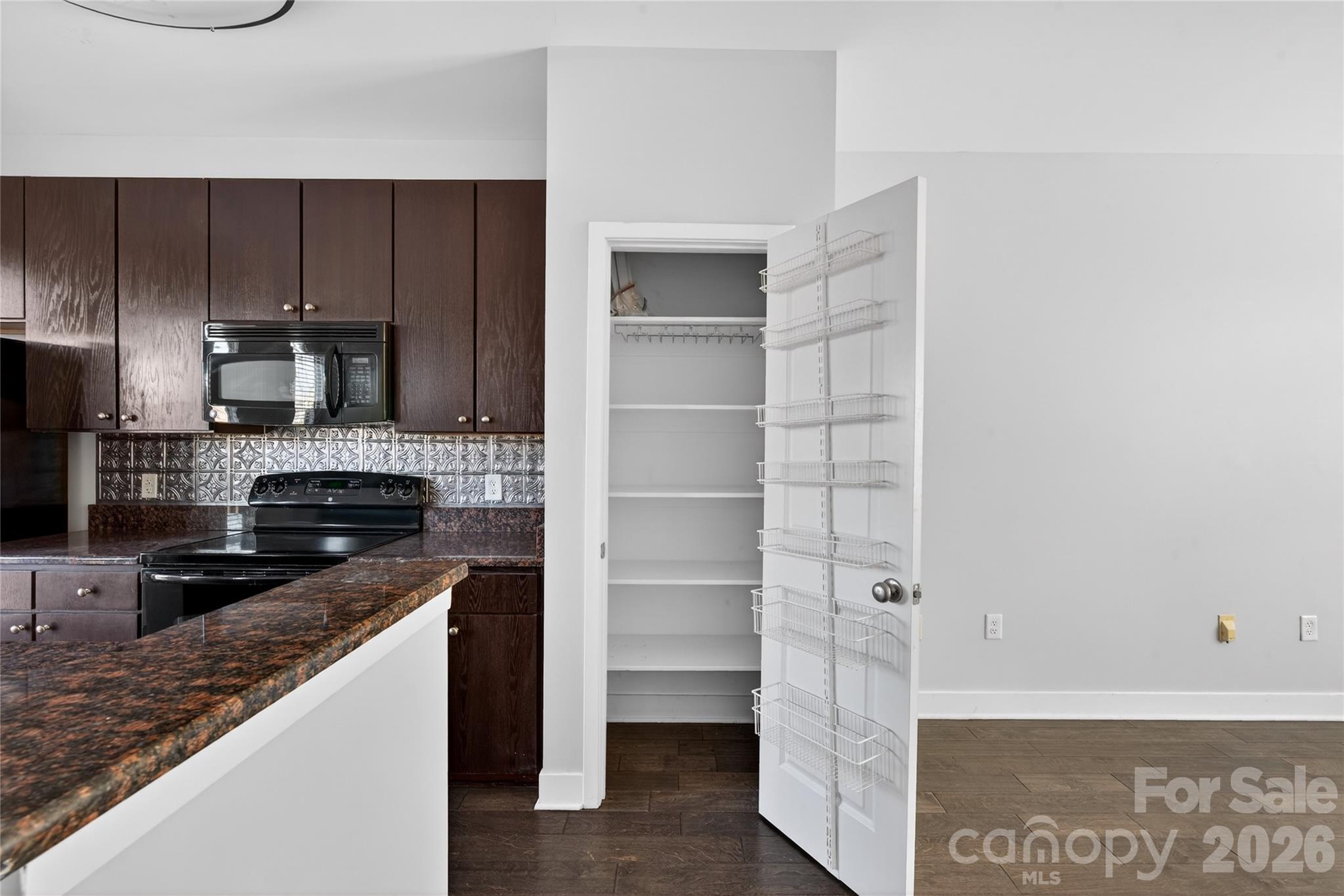 841 Seigle Point Drive