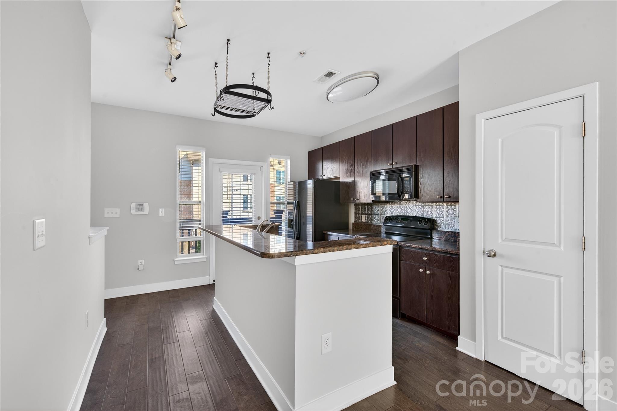 841 Seigle Point Drive