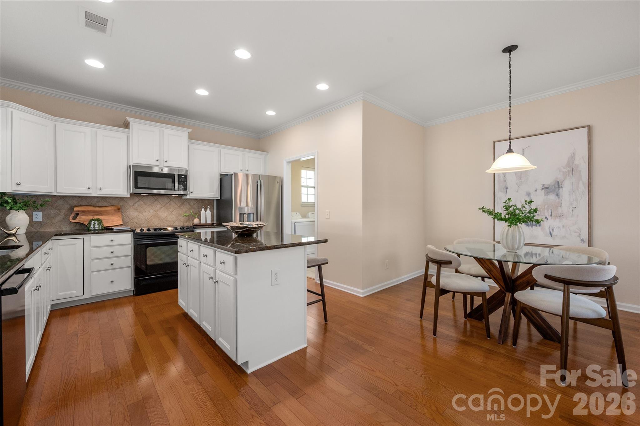 42131 Larkspur Court