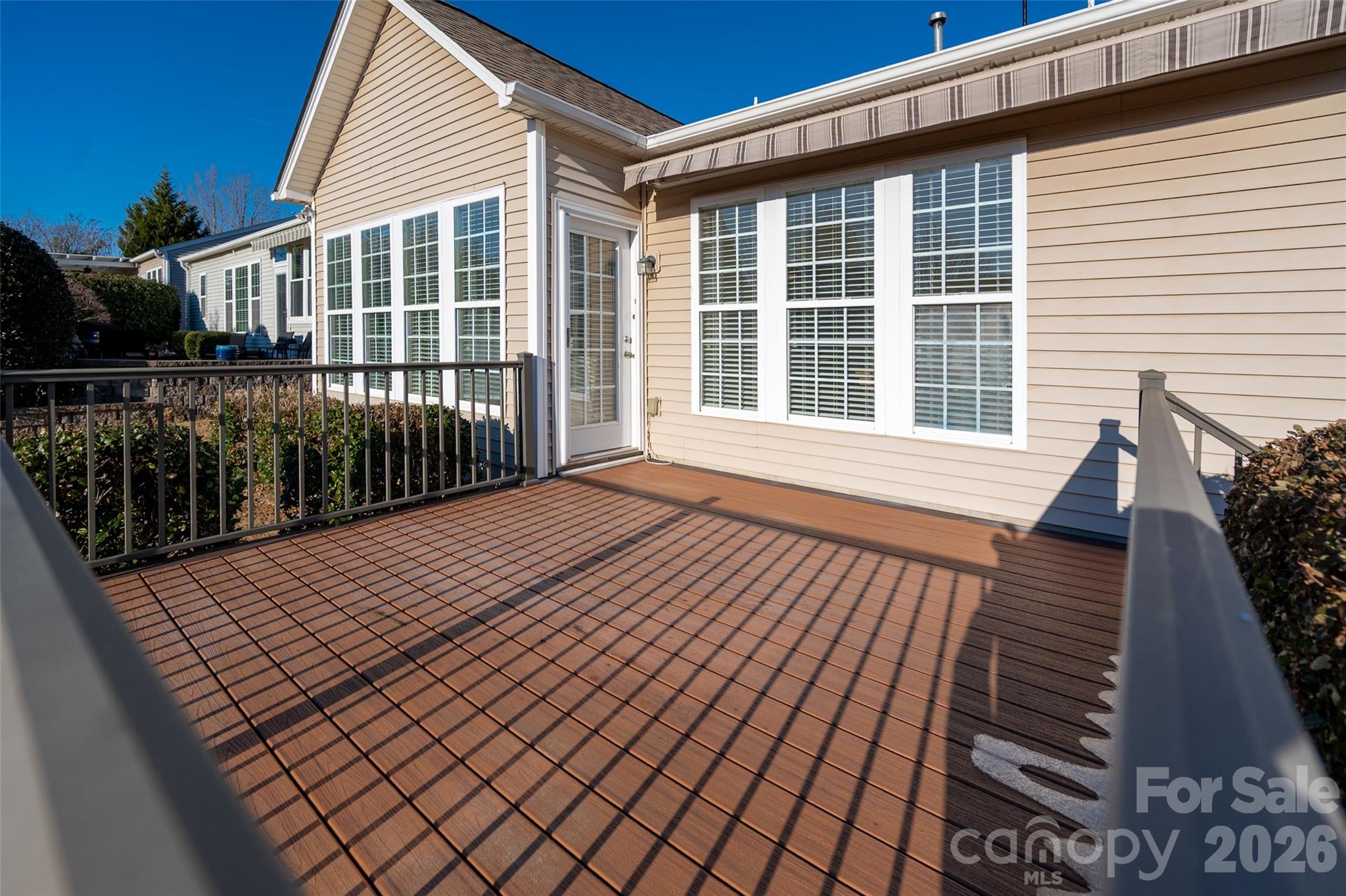 42131 Larkspur Court