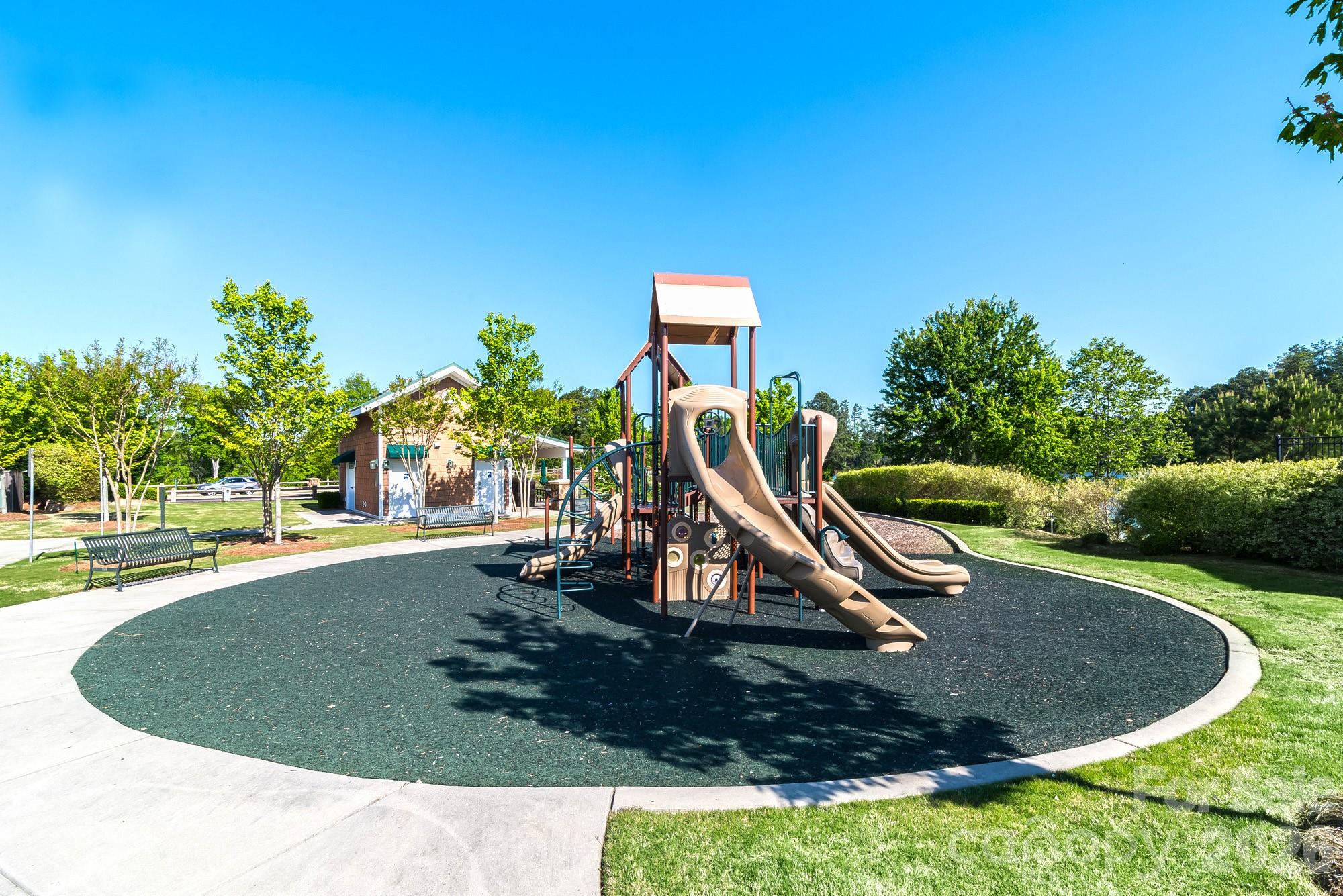 42131 Larkspur Court