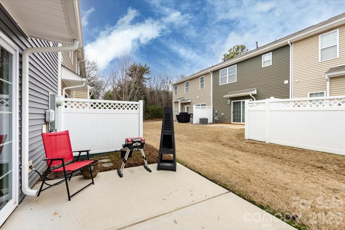 2512 Madeline Meadow Drive