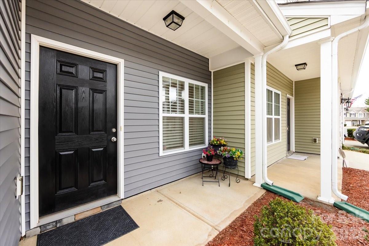 2512 Madeline Meadow Drive