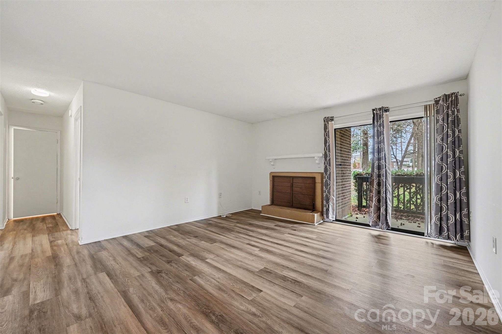4906 Sardis Road