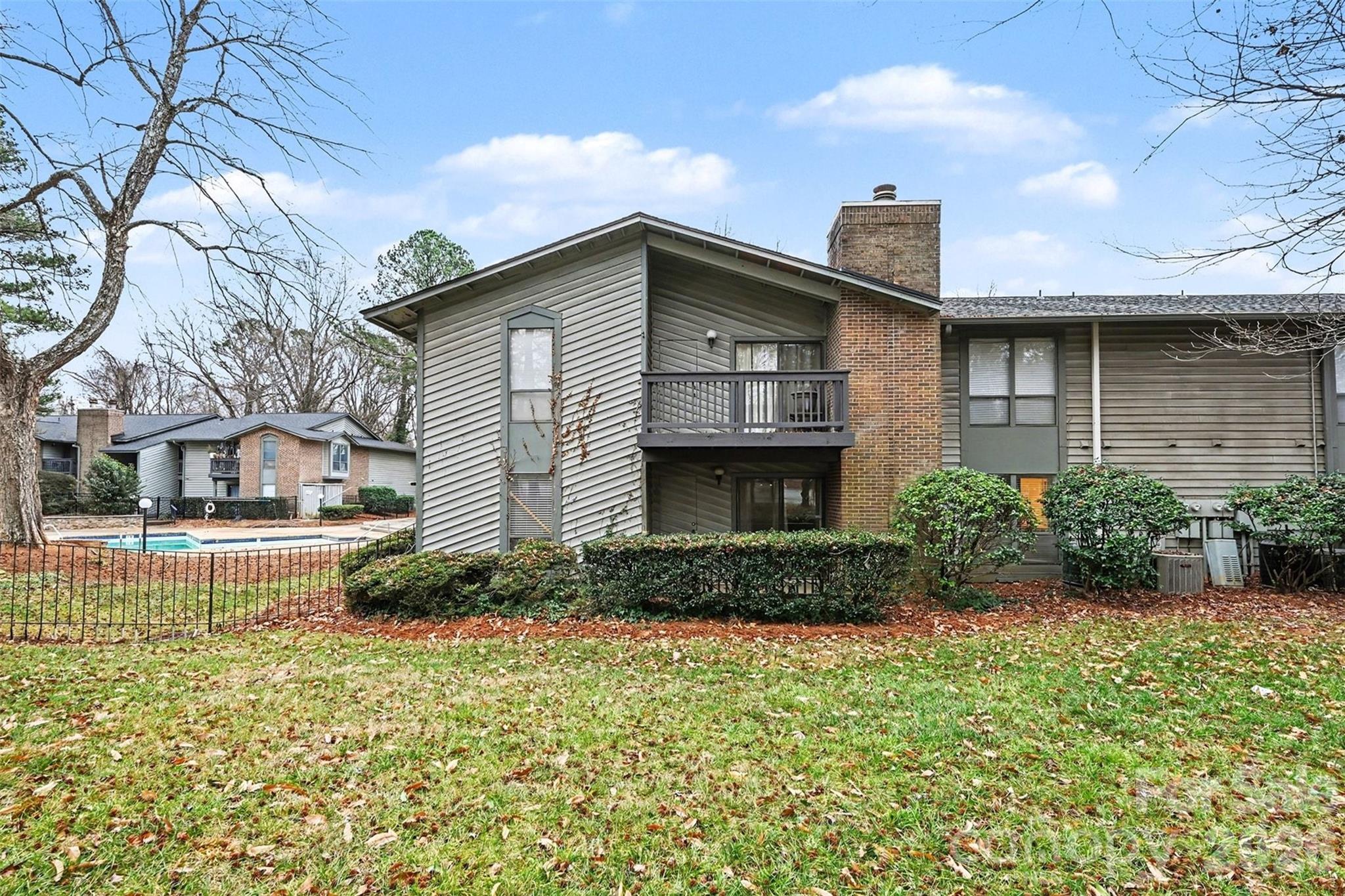 4906 Sardis Road
