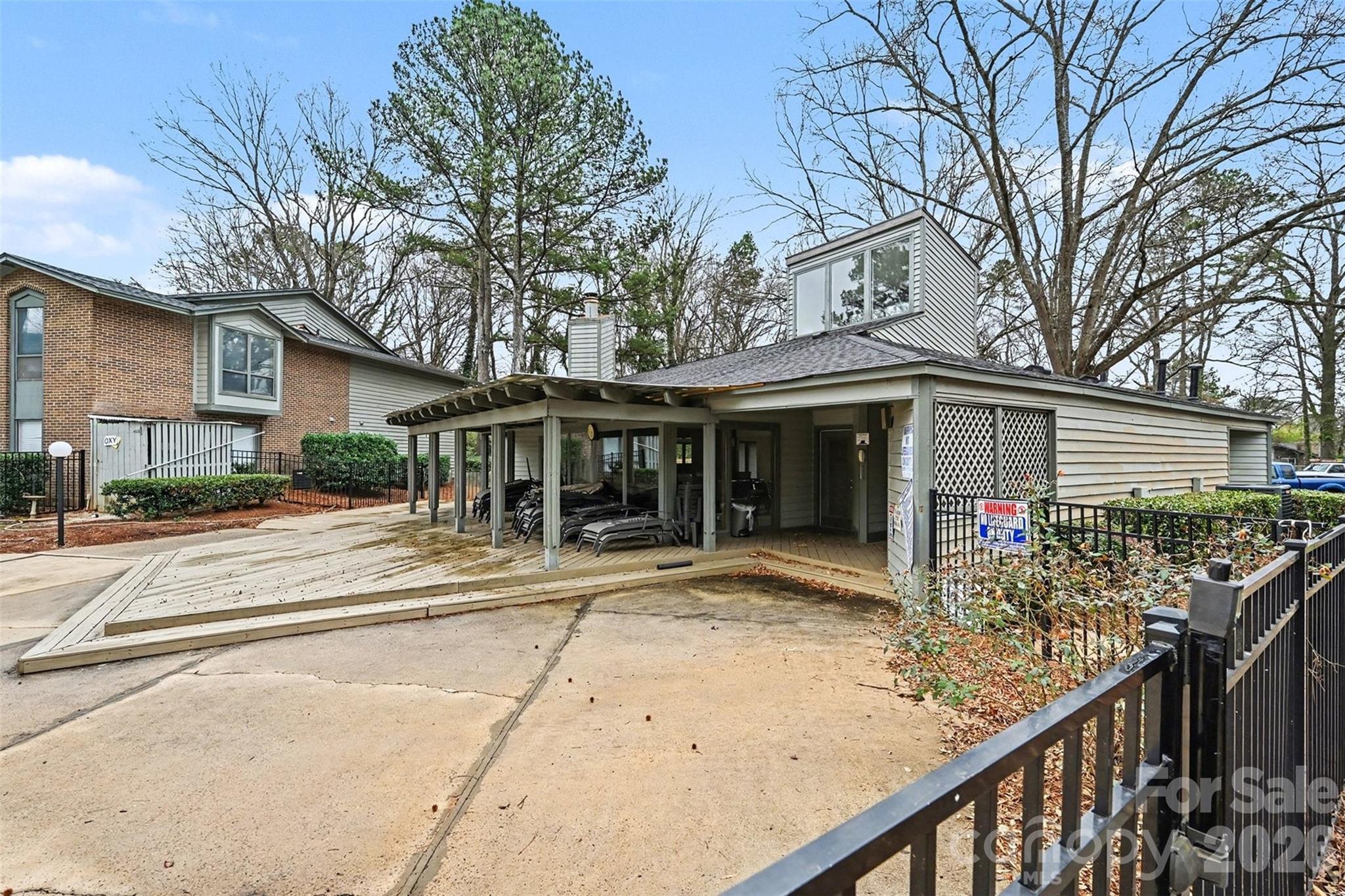 4906 Sardis Road
