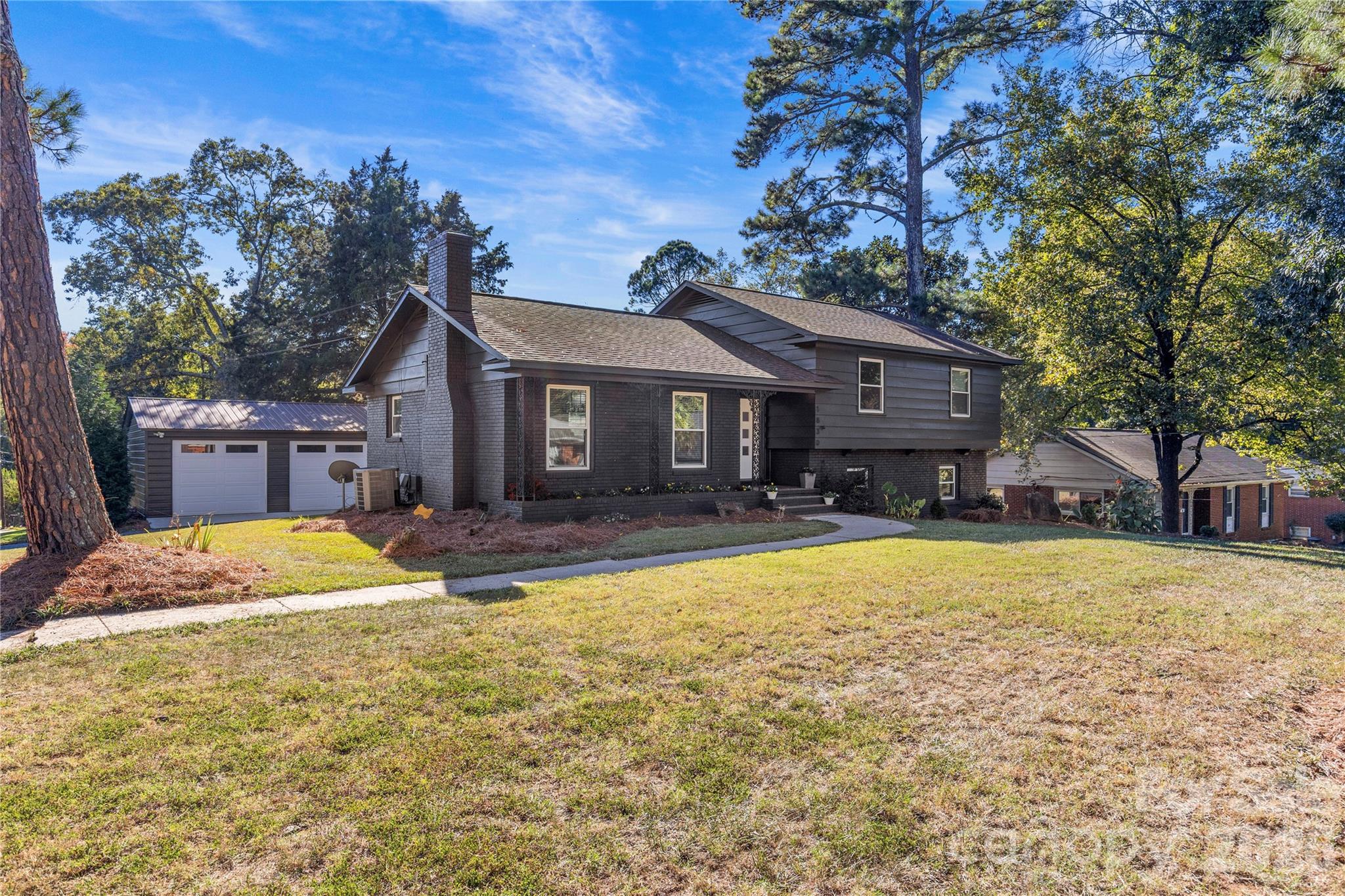 1830 Edgewater Drive