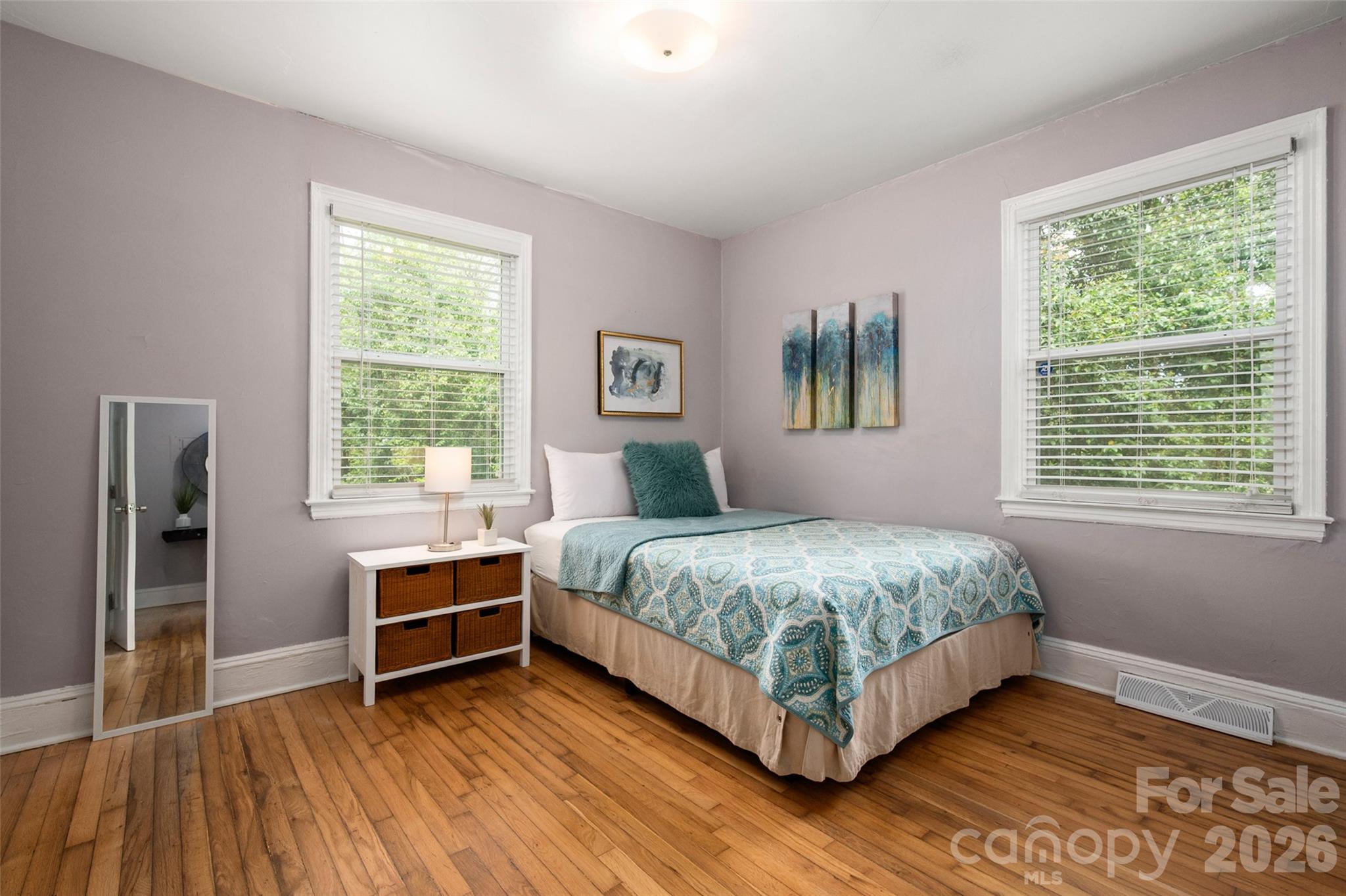 2516 Columbus Circle