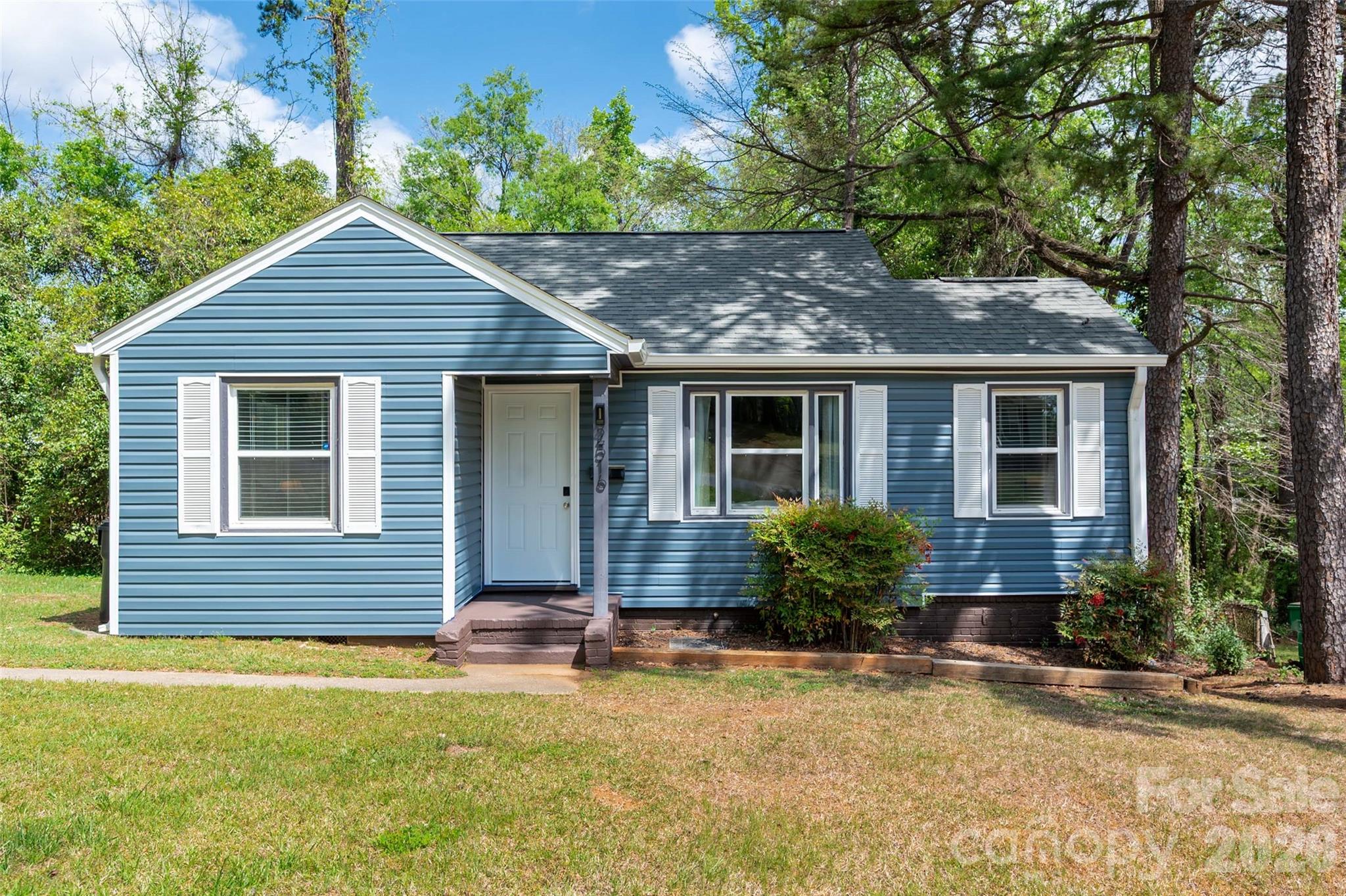 2516 Columbus Circle