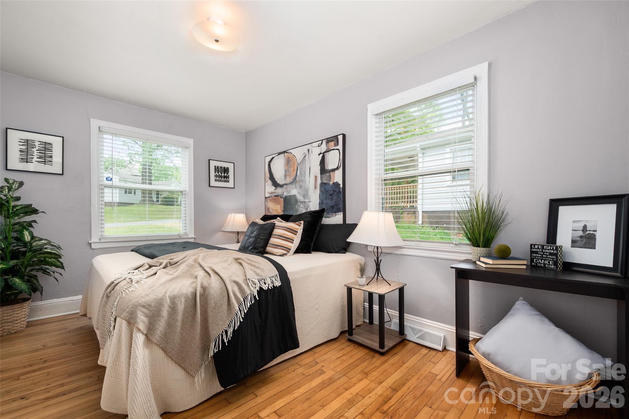 2516 Columbus Circle