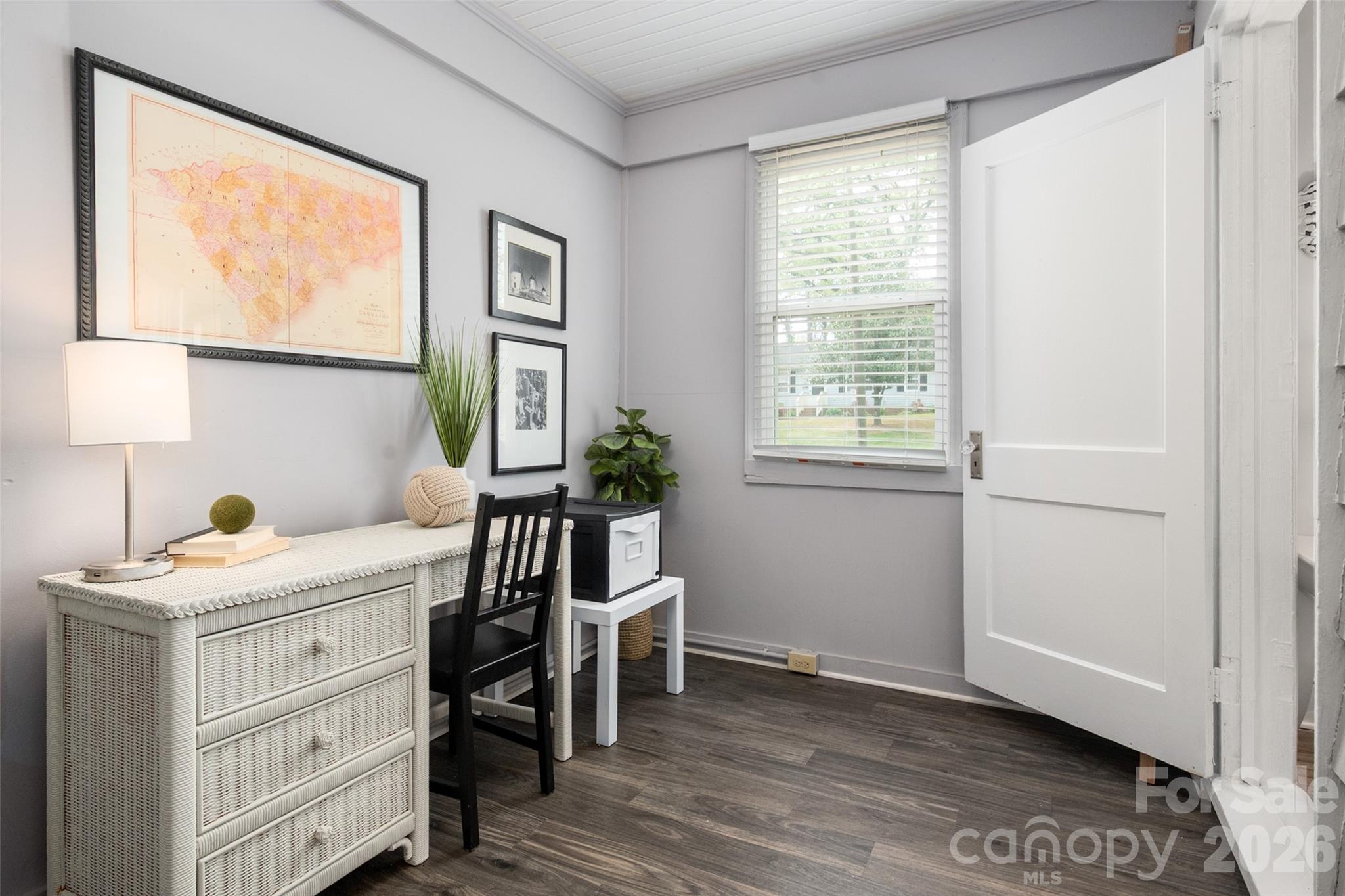 2516 Columbus Circle