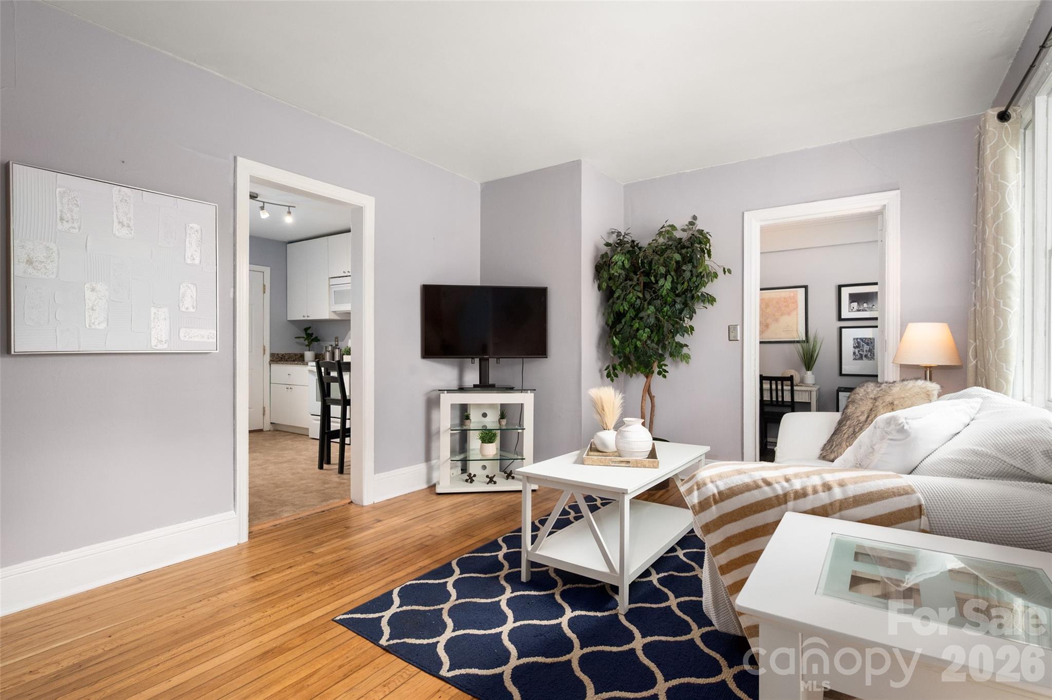 2516 Columbus Circle