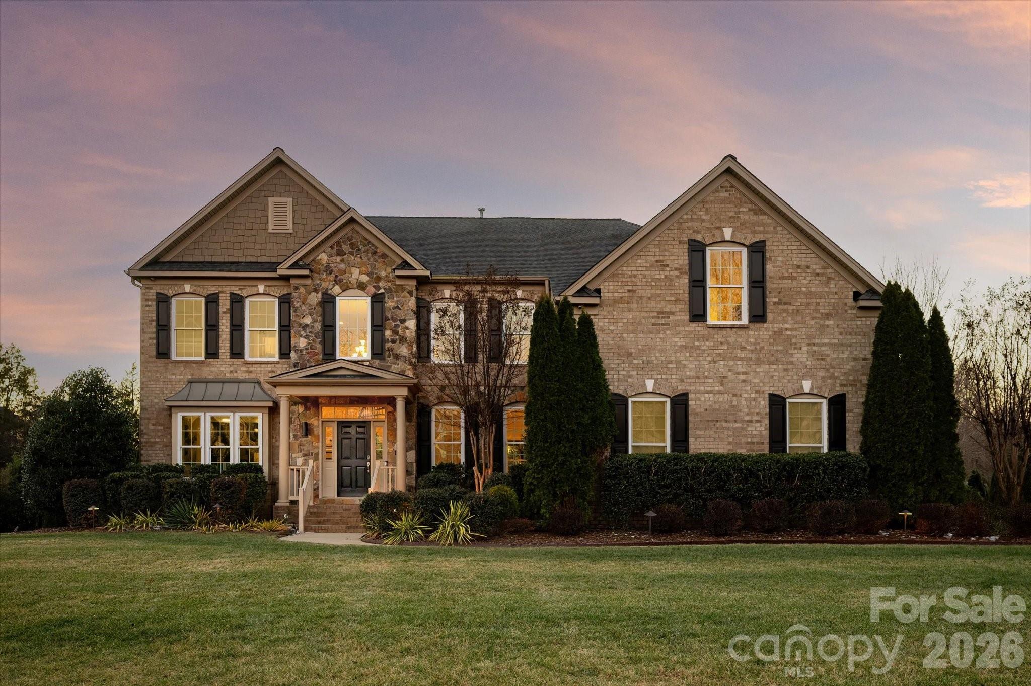 840 Wandering Way Drive