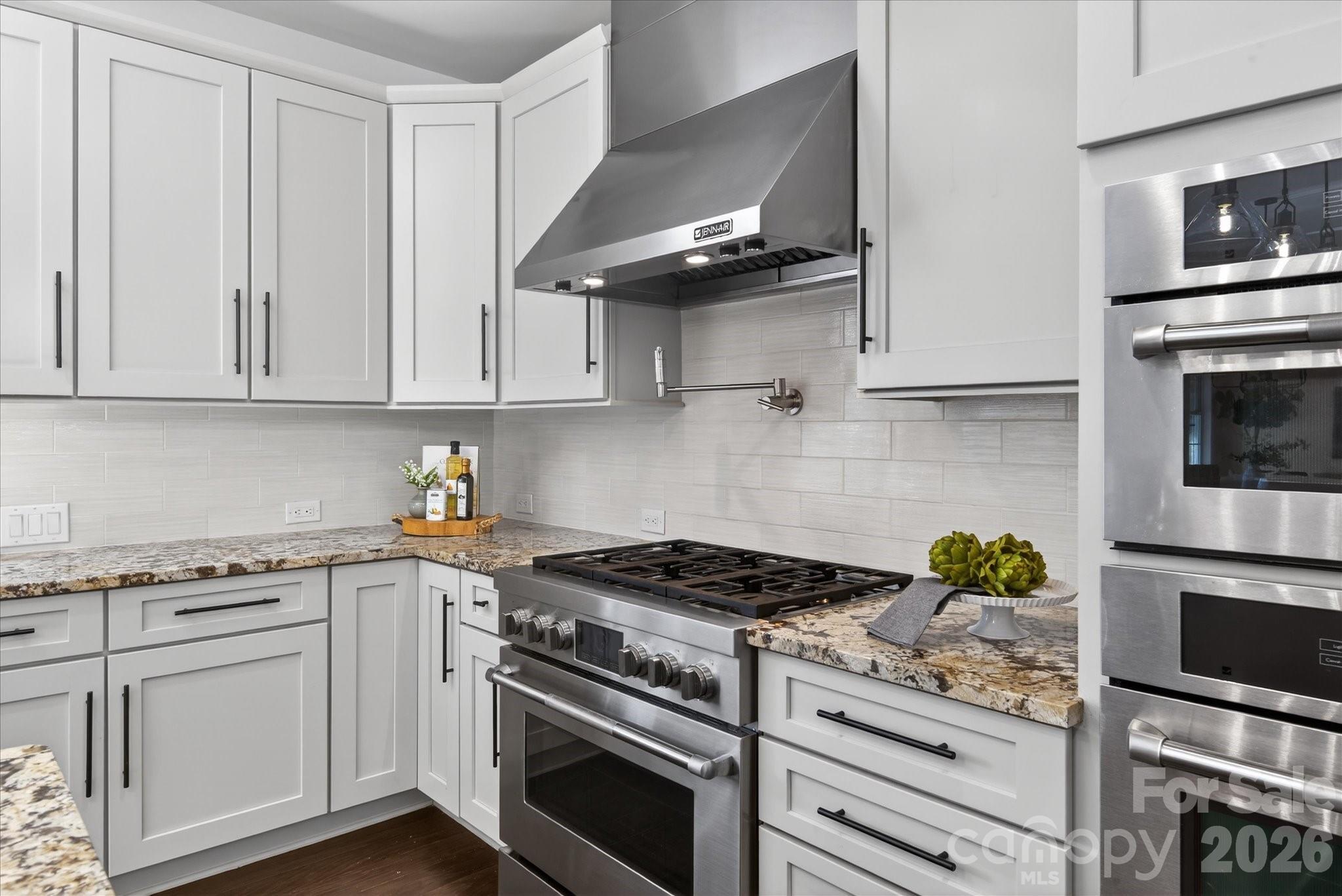 840 Wandering Way Drive