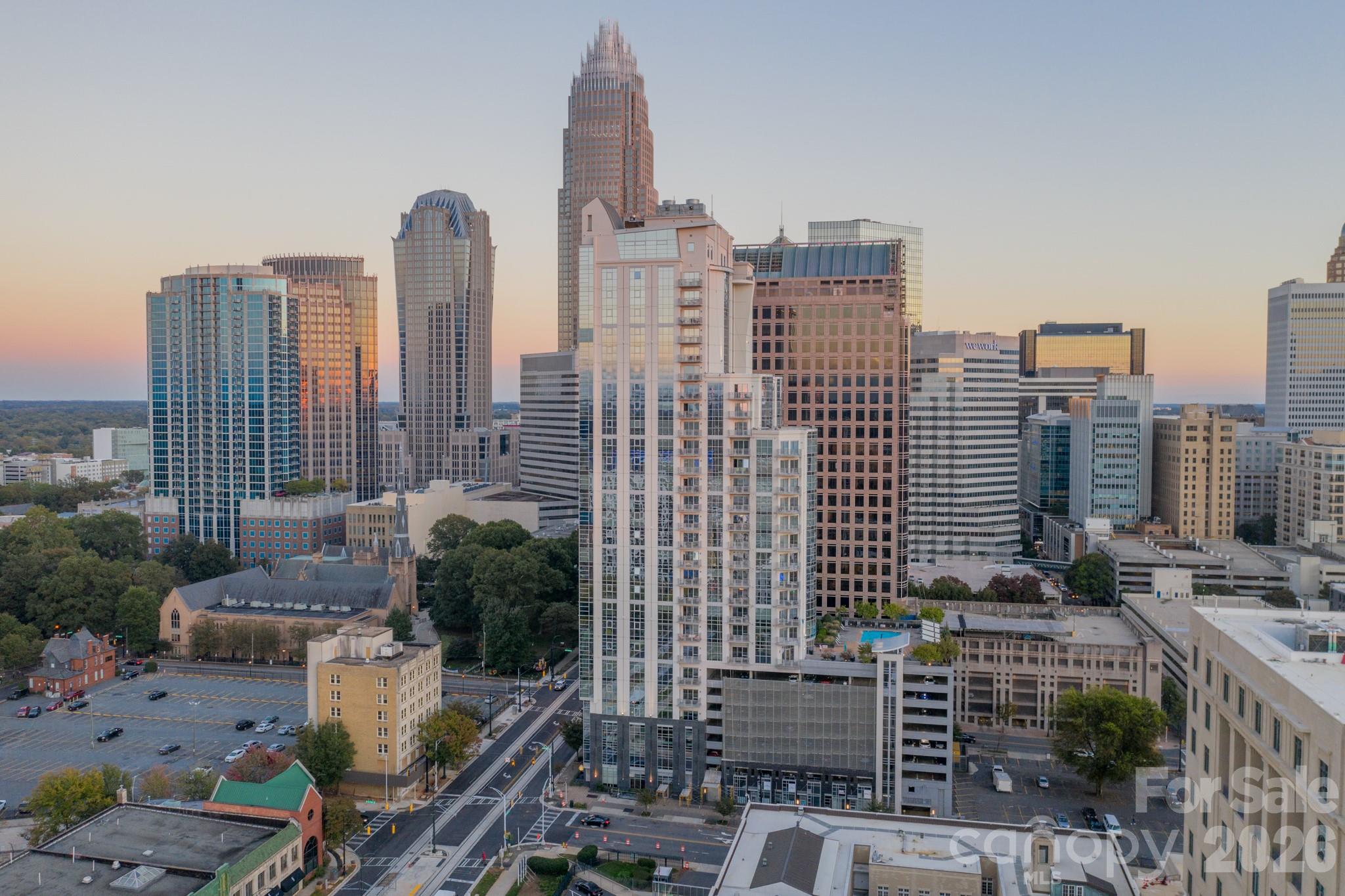 333 W Trade Street Unit: 1200