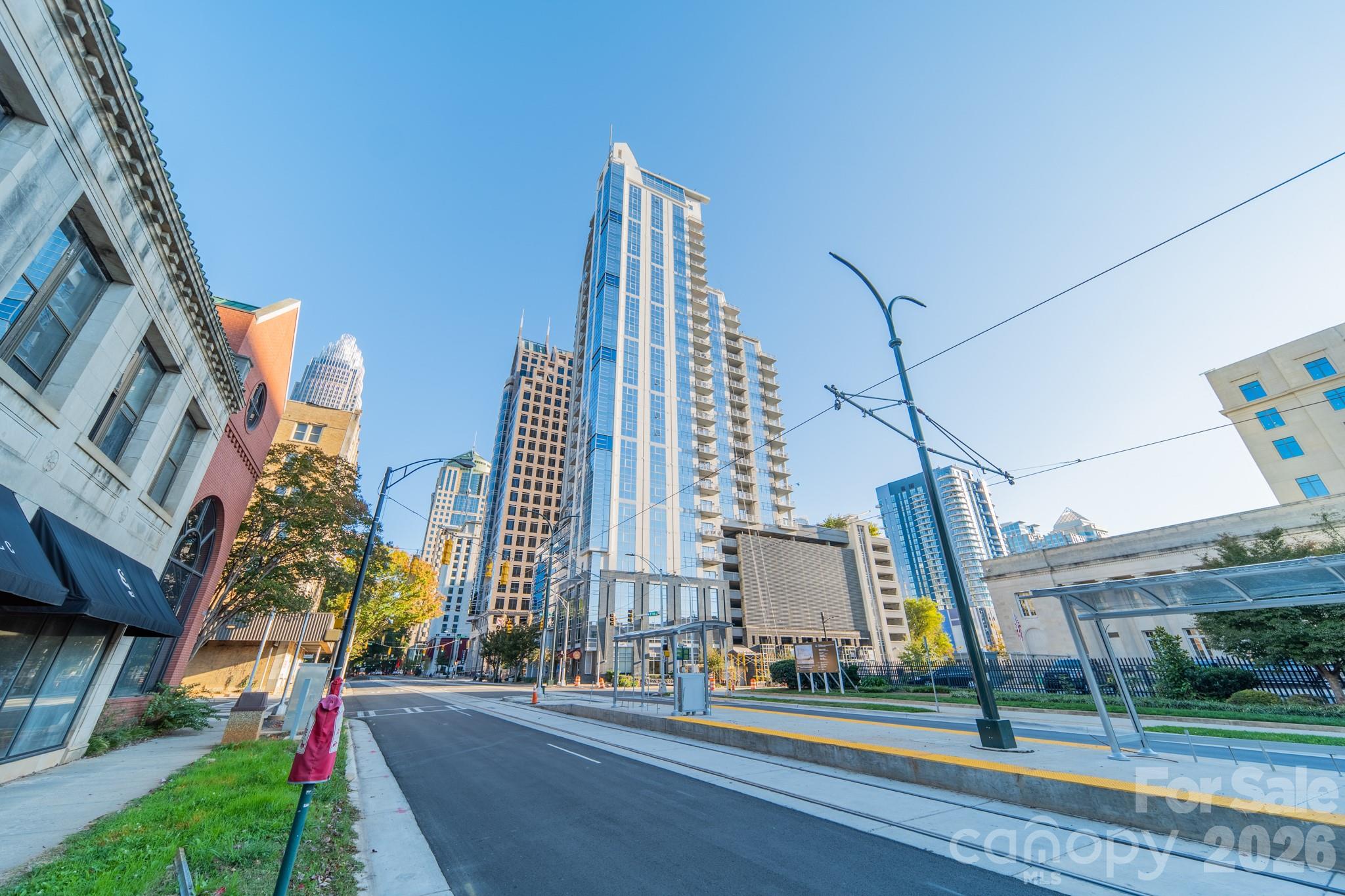 333 W Trade Street Unit: 1200