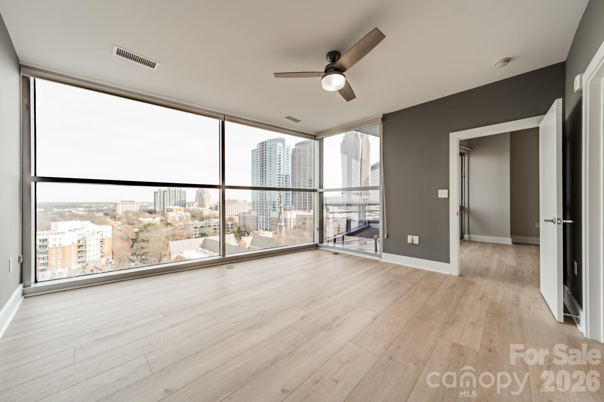 333 W Trade Street Unit: 1200