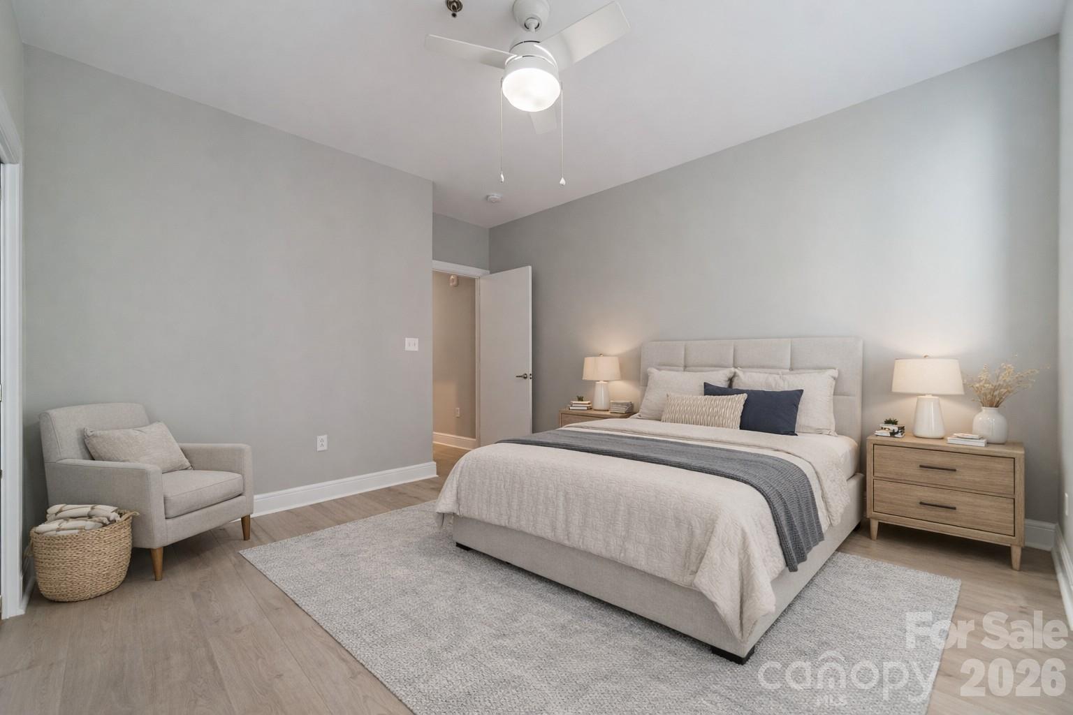 333 W Trade Street Unit: 1200