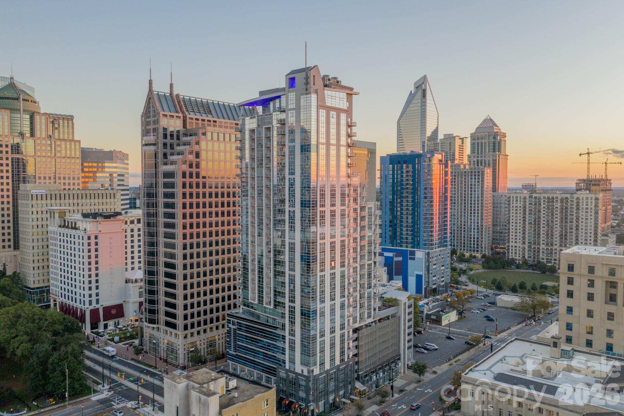 333 W Trade Street Unit: 1200