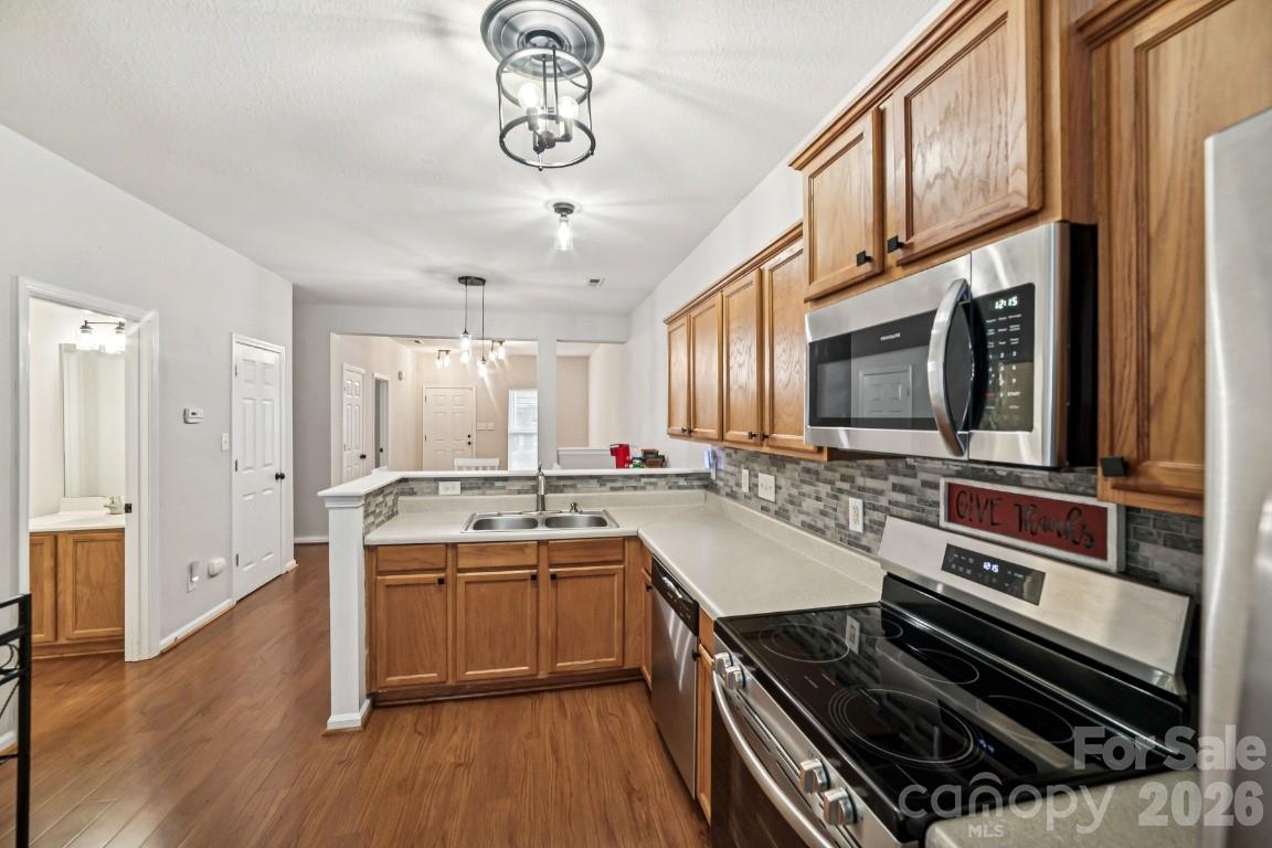 2731 Meadow Knoll Drive