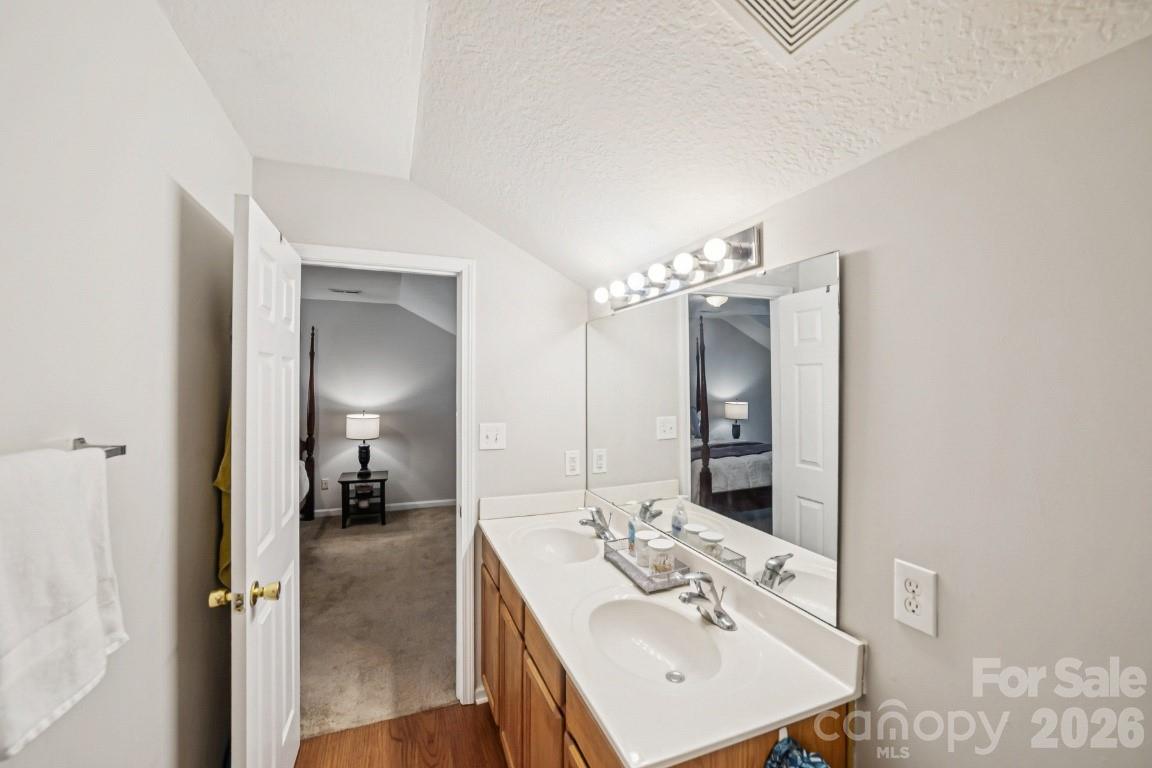 2731 Meadow Knoll Drive