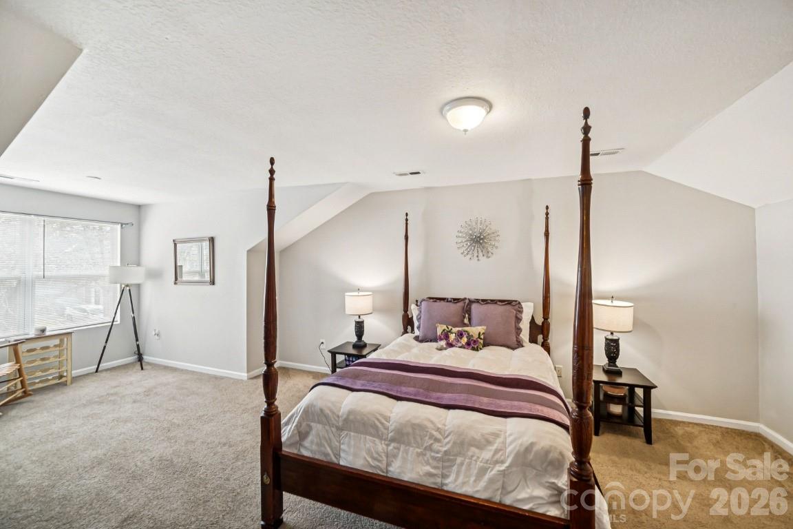 2731 Meadow Knoll Drive