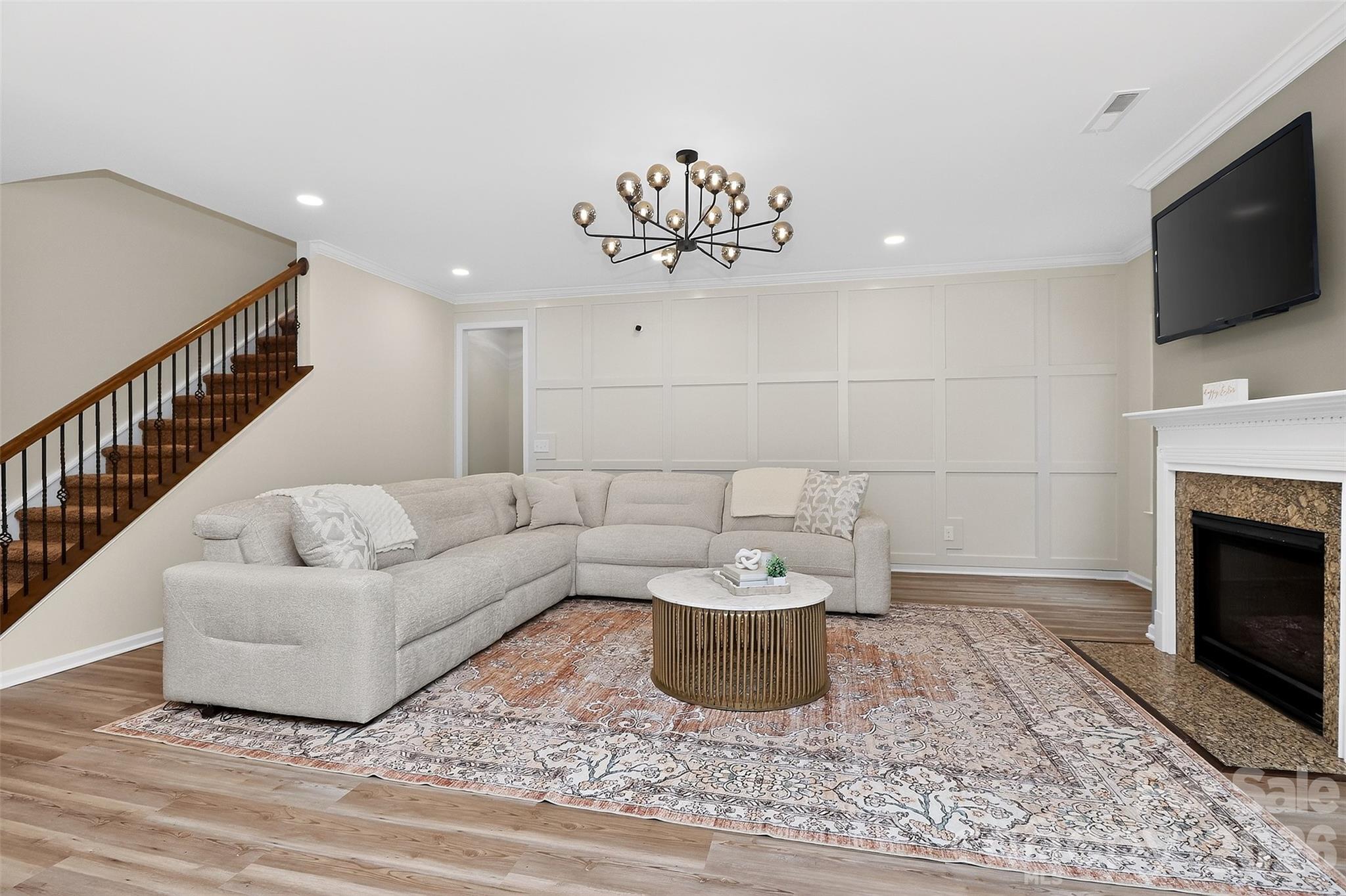 1309 Huntcliff Drive