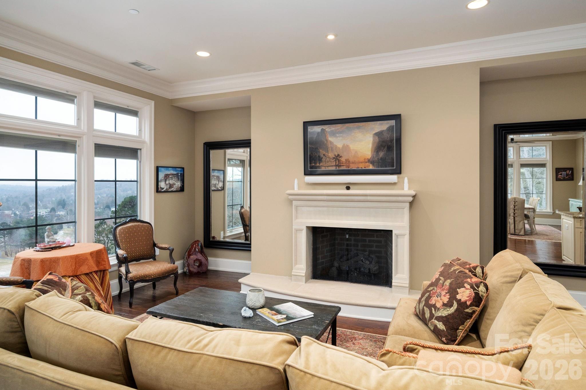 288 Macon Avenue Unit: 301