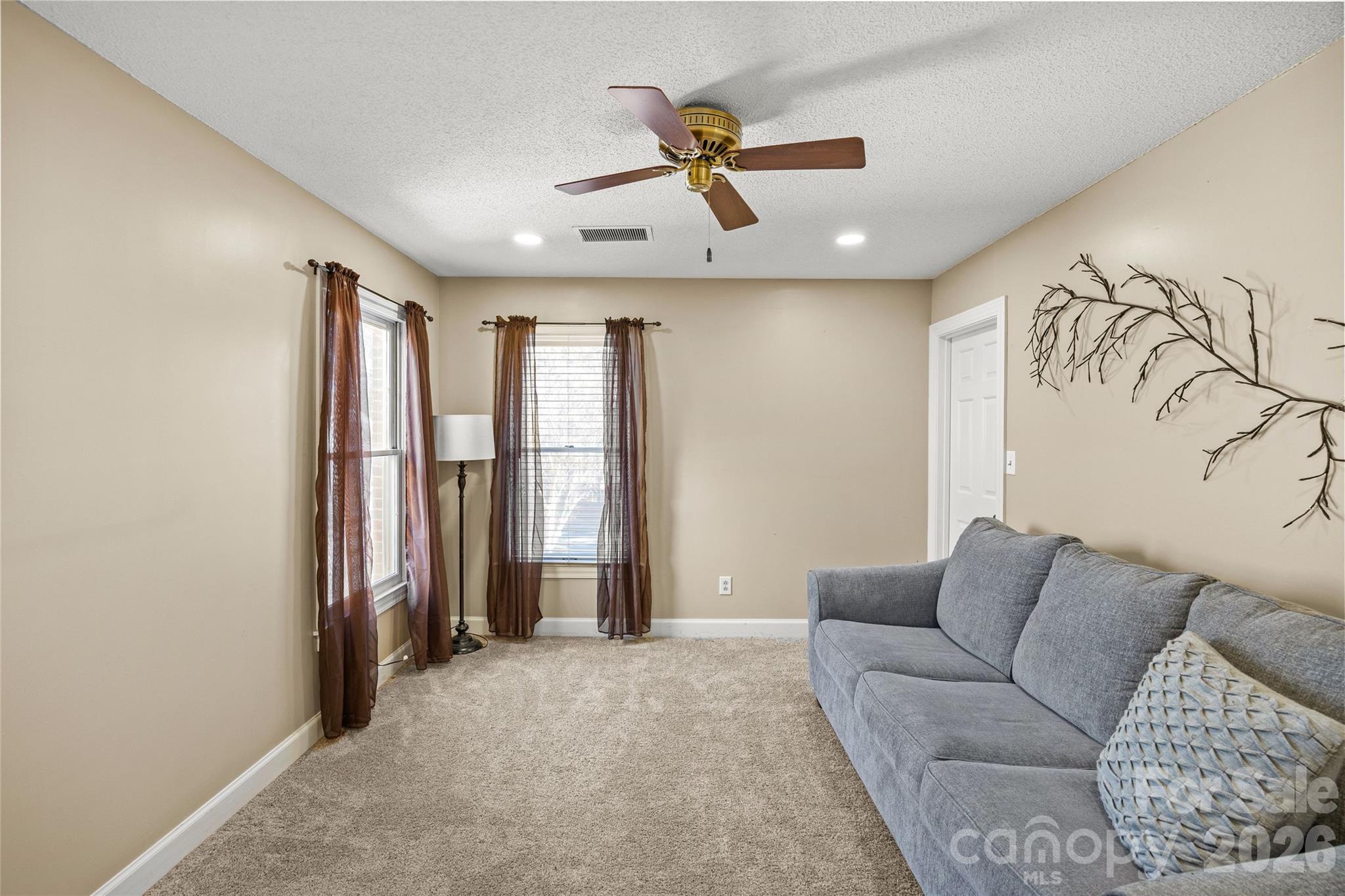 806 Colony Oaks Drive Unit: B