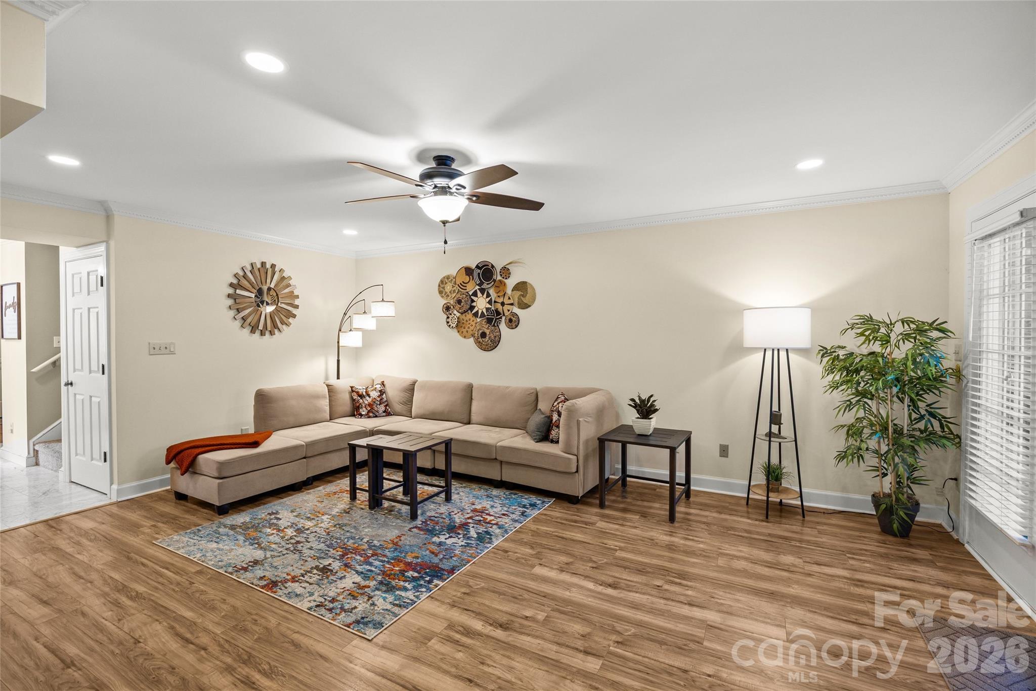 806 Colony Oaks Drive Unit: B