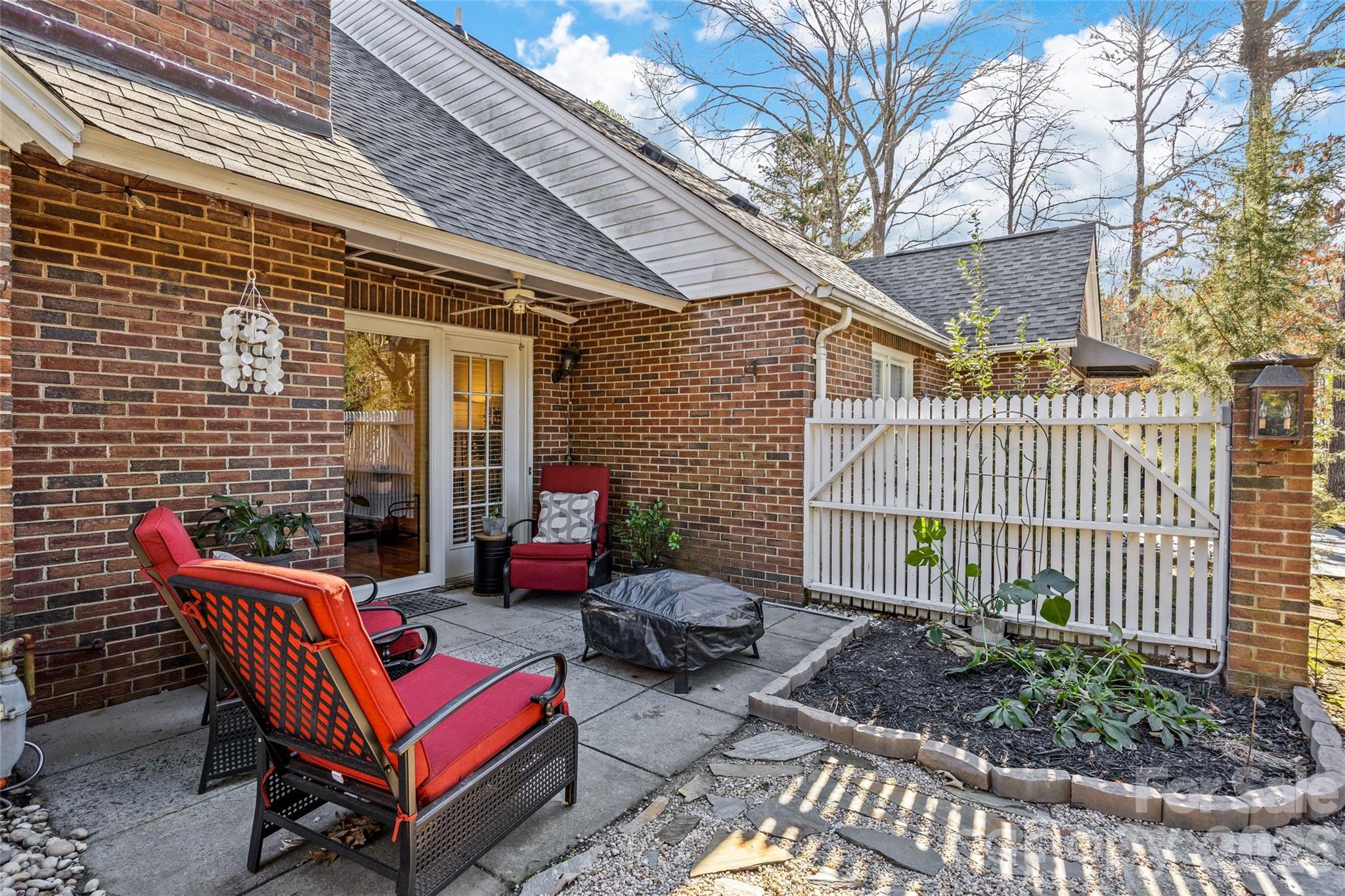 806 Colony Oaks Drive Unit: B