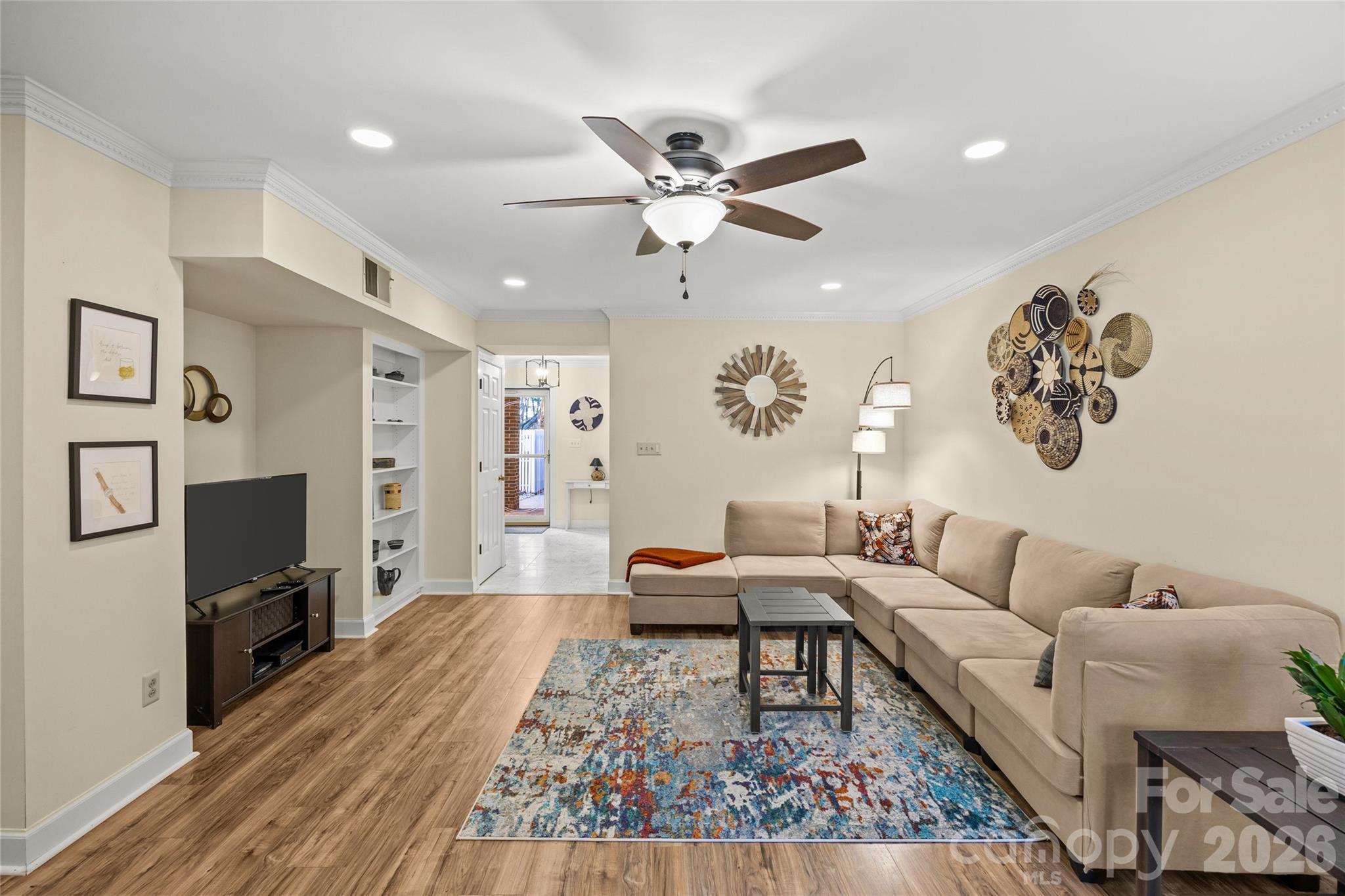 806 Colony Oaks Drive Unit: B