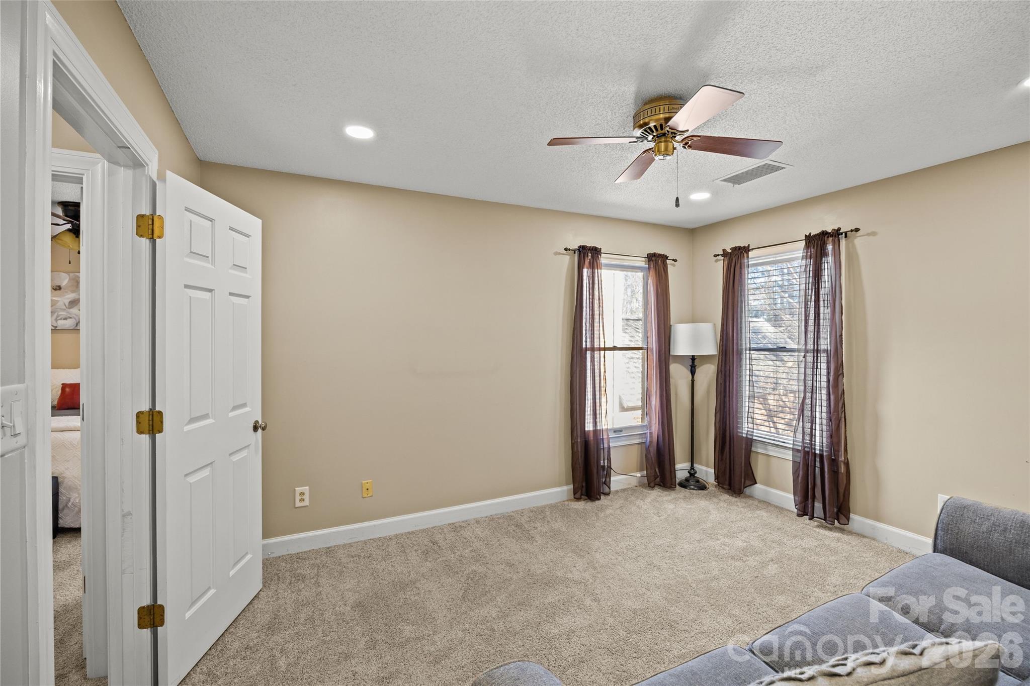 806 Colony Oaks Drive Unit: B