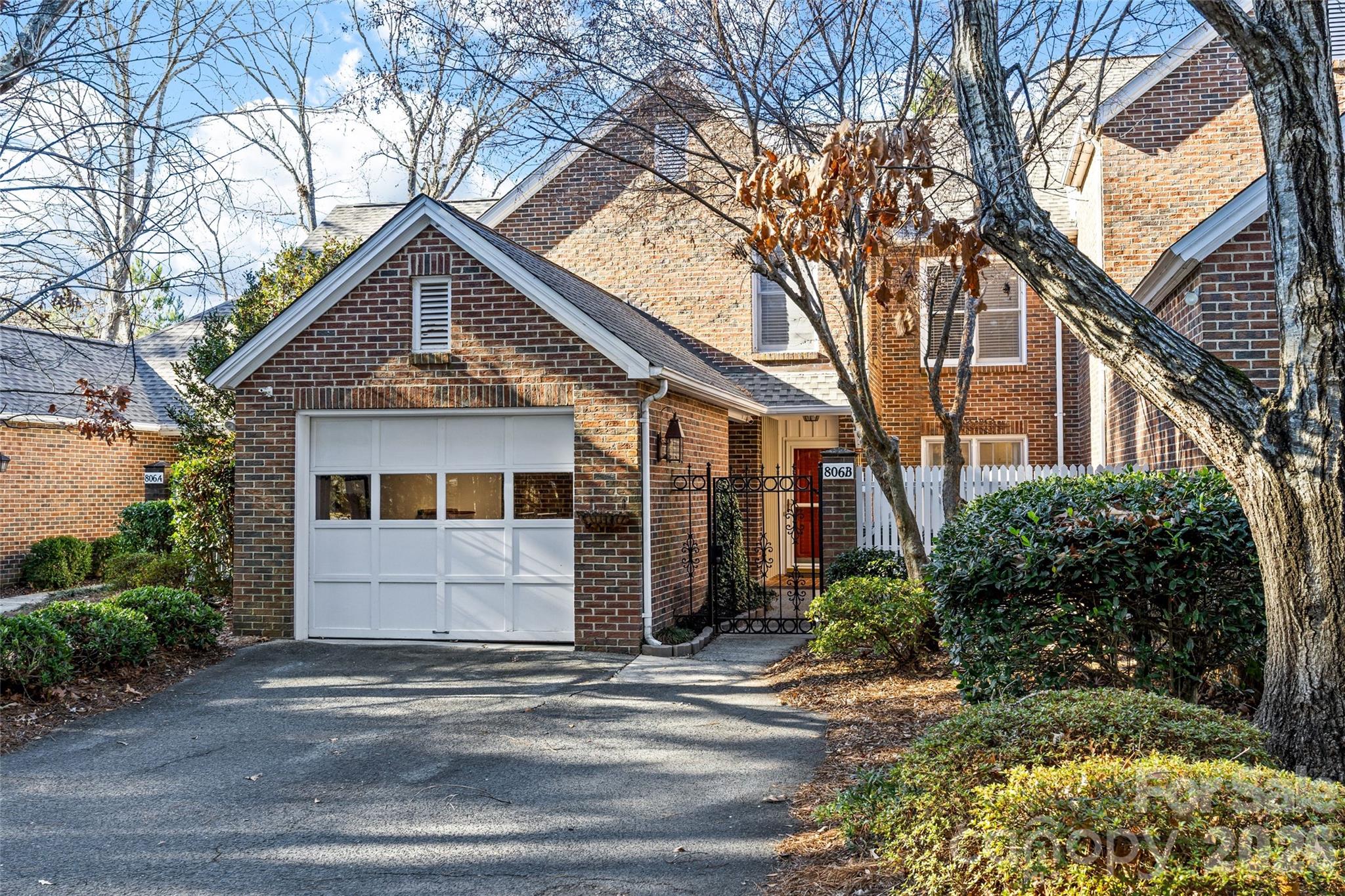 806 Colony Oaks Drive Unit: B