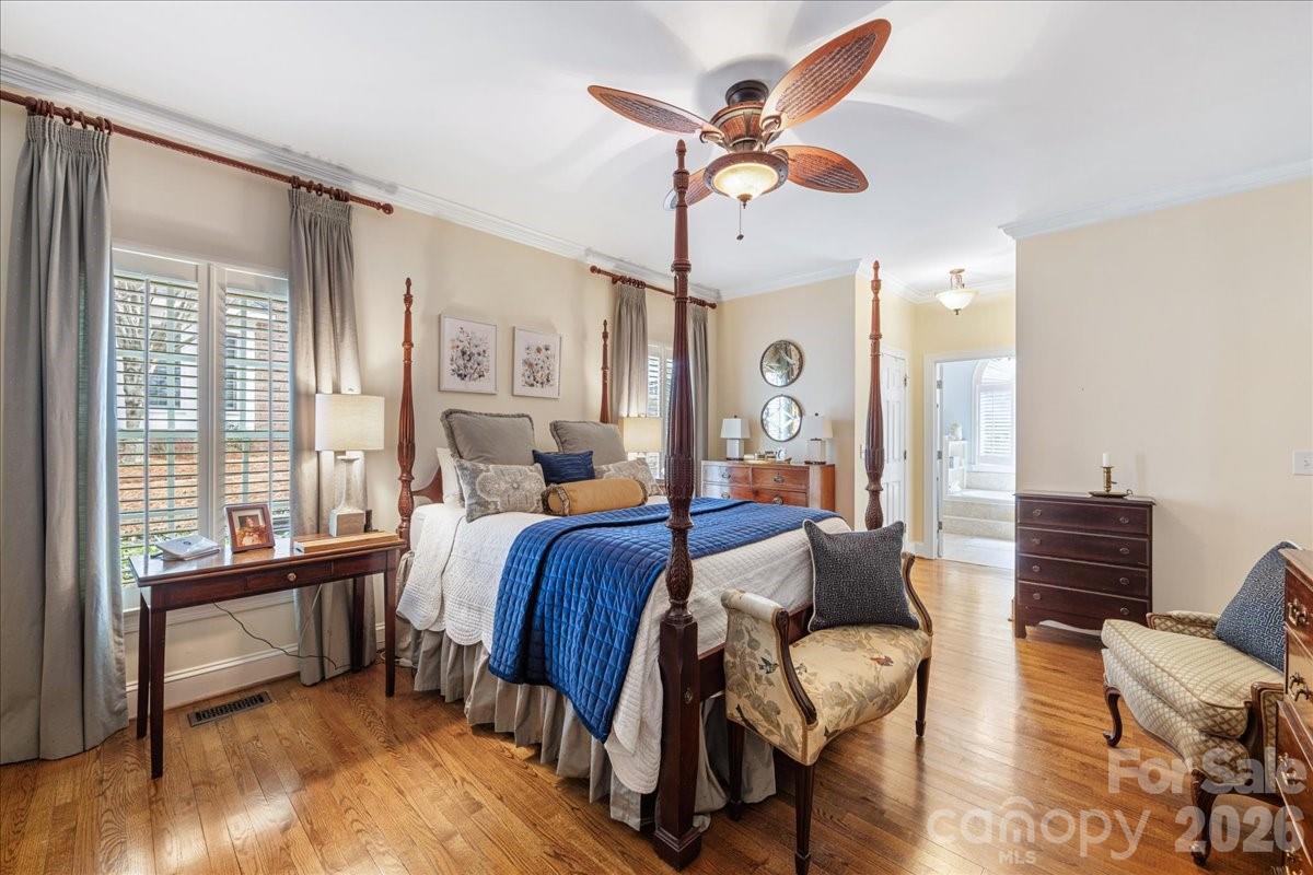 6203 Kensington Gardens Court