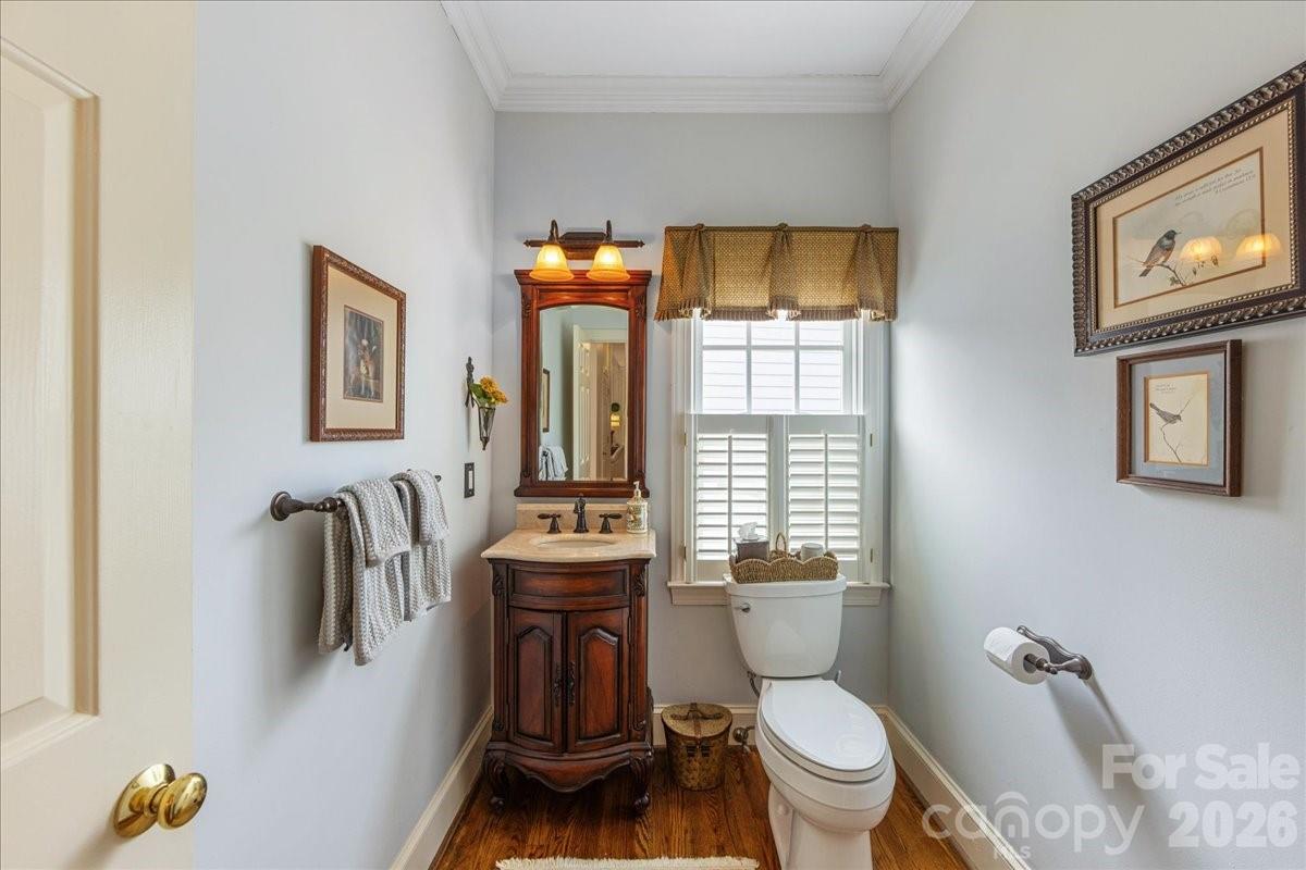 6203 Kensington Gardens Court